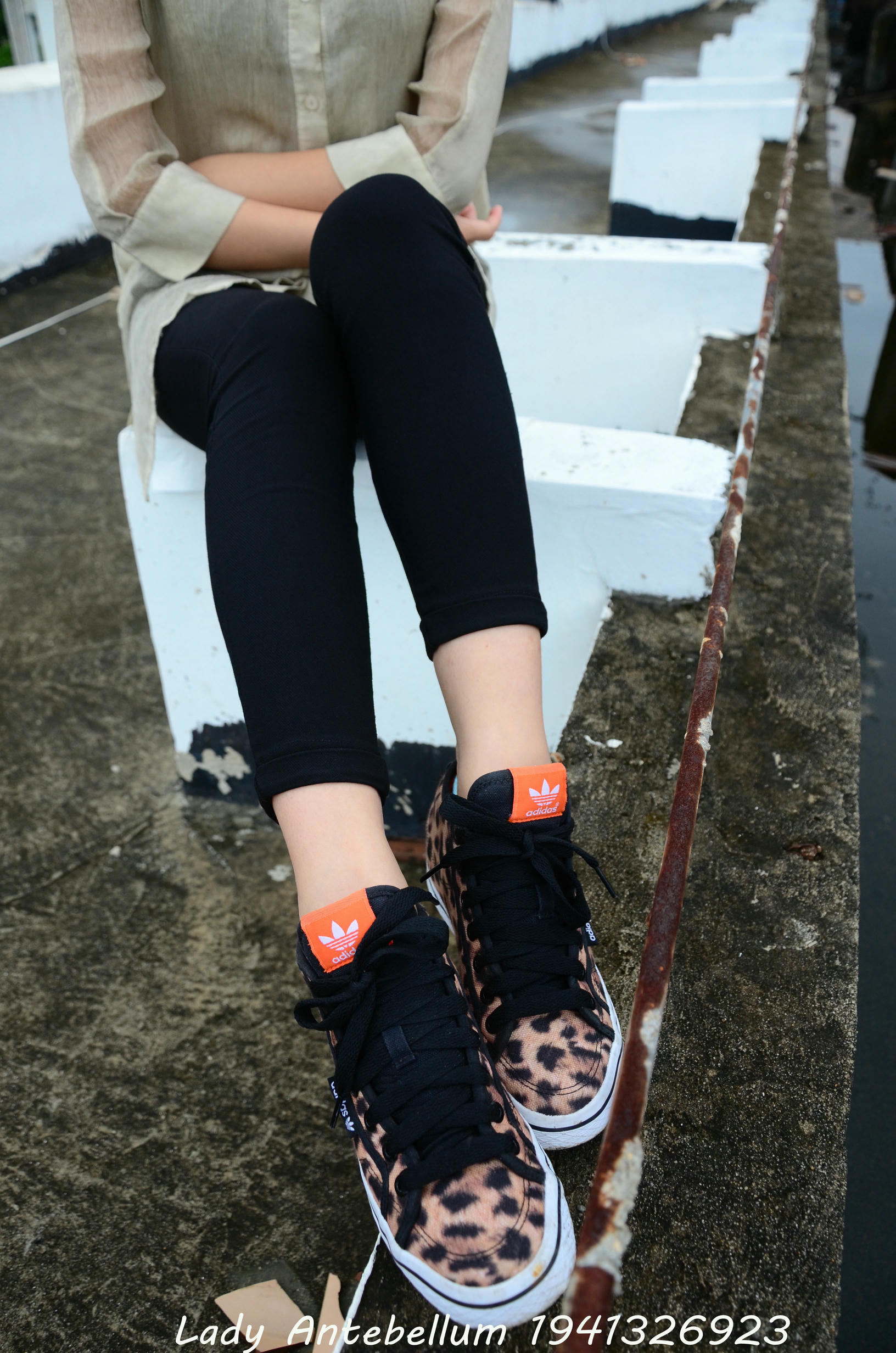 [战前女神] 恋足美腿棉袜女神级摄影套图 051 [155P-255MB]_第2集