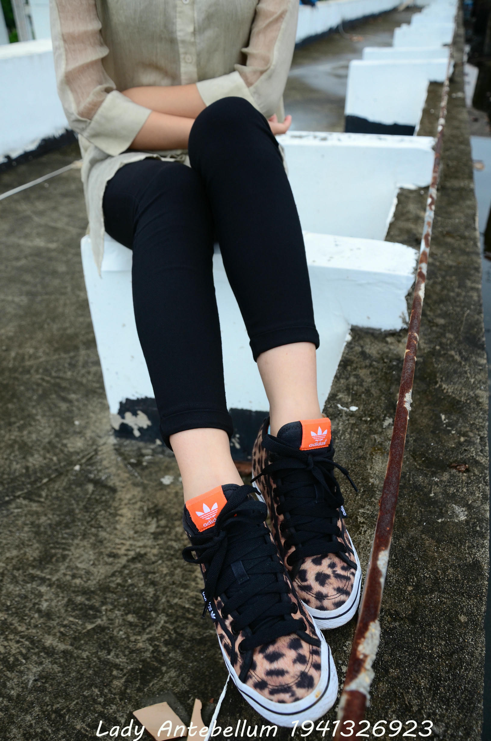 [战前女神] 恋足美腿棉袜女神级摄影套图 051 [155P-255MB]_第2集