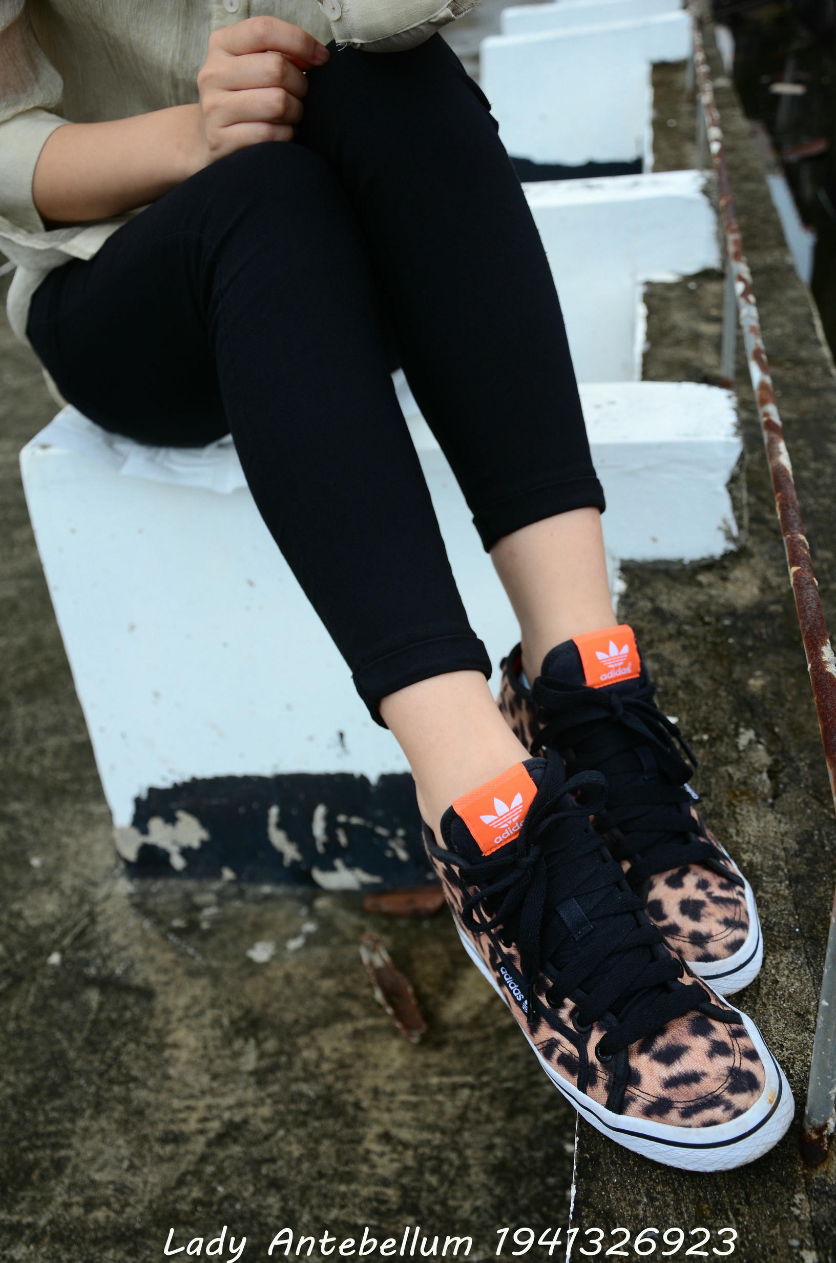 [战前女神] 恋足美腿棉袜女神级摄影套图 051 [155P-255MB]_第3集