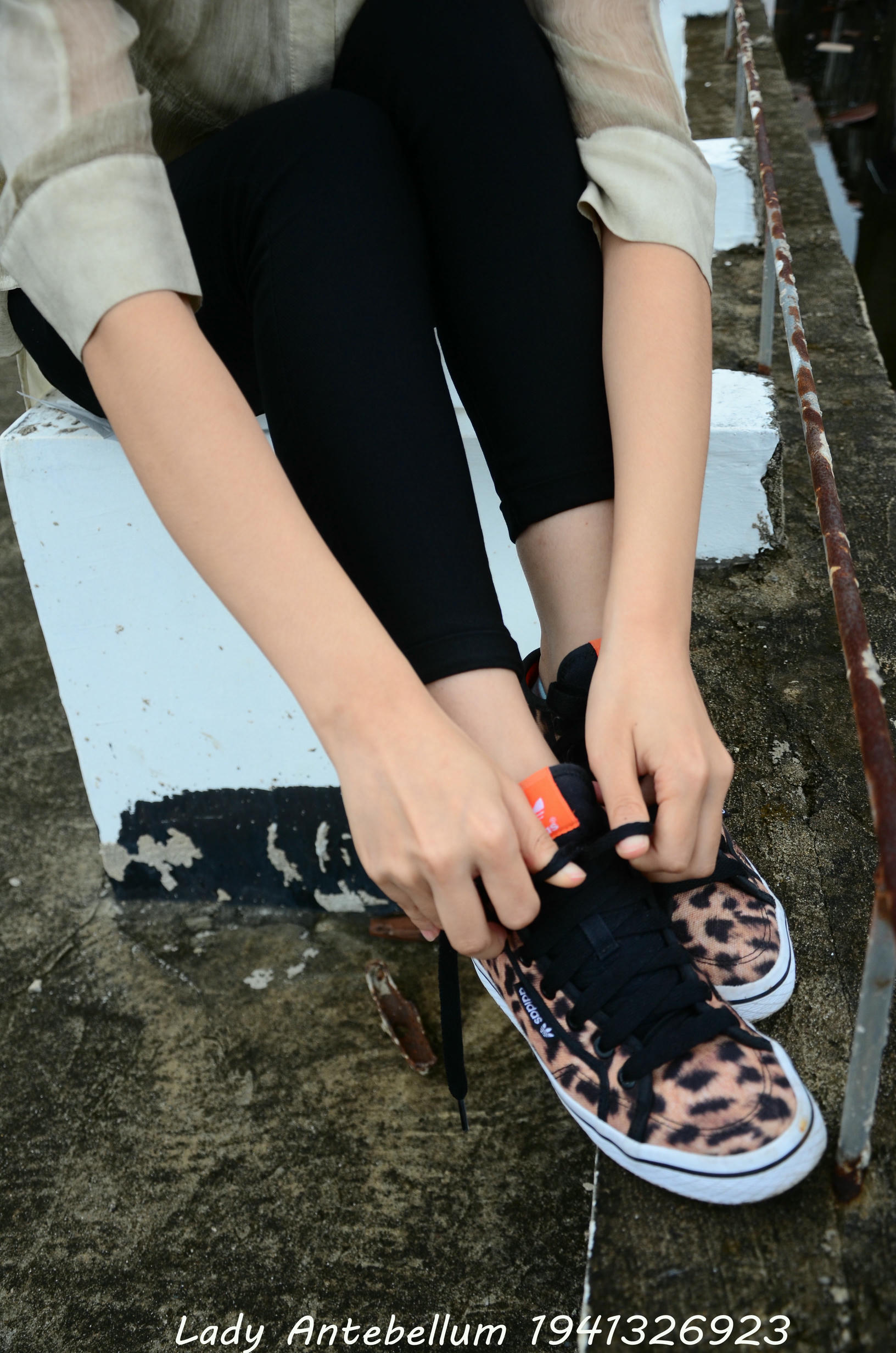 [战前女神] 恋足美腿棉袜女神级摄影套图 051 [155P-255MB]_第3集