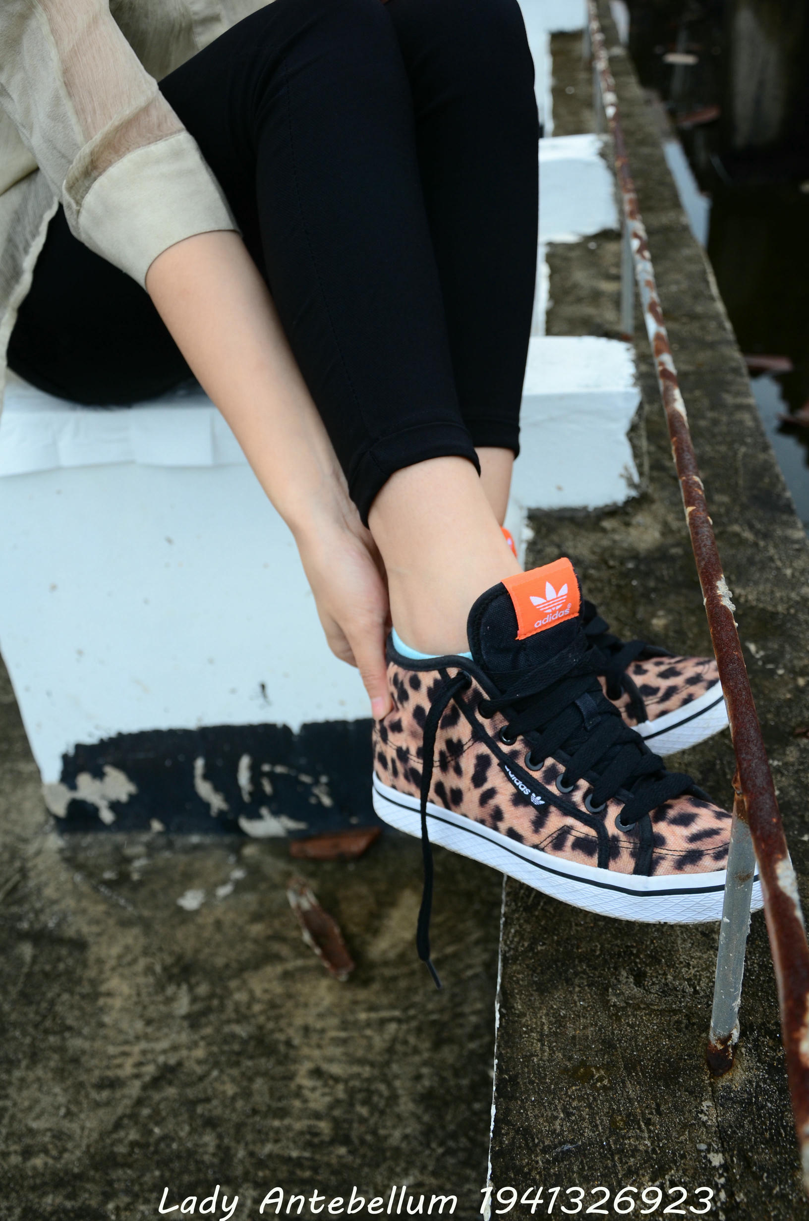 [战前女神] 恋足美腿棉袜女神级摄影套图 051 [155P-255MB]_第3集