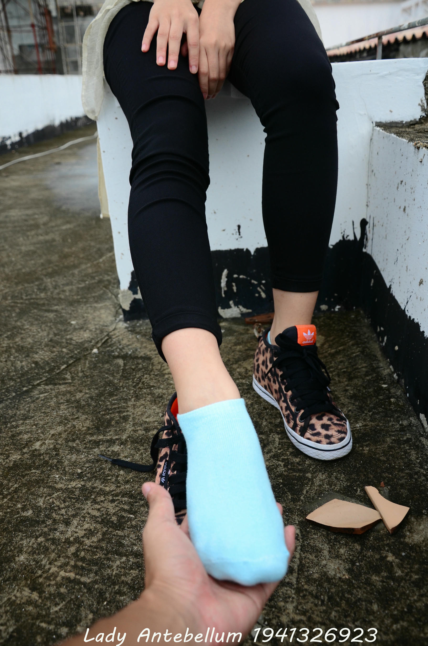 [战前女神] 恋足美腿棉袜女神级摄影套图 051 [155P-255MB]_第3集