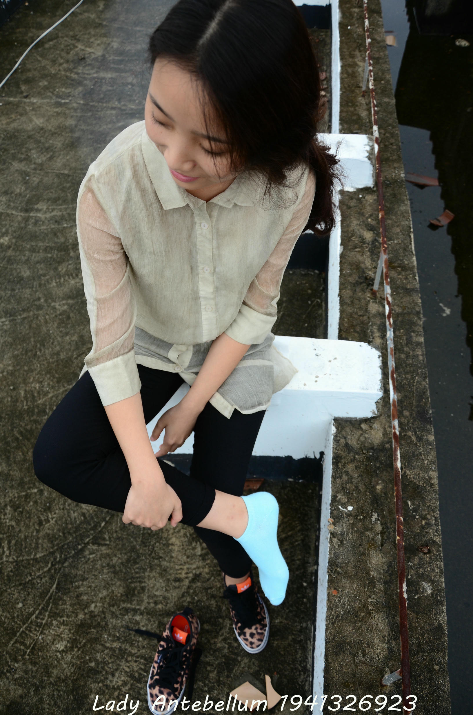 [战前女神] 恋足美腿棉袜女神级摄影套图 051 [155P-255MB]_第3集