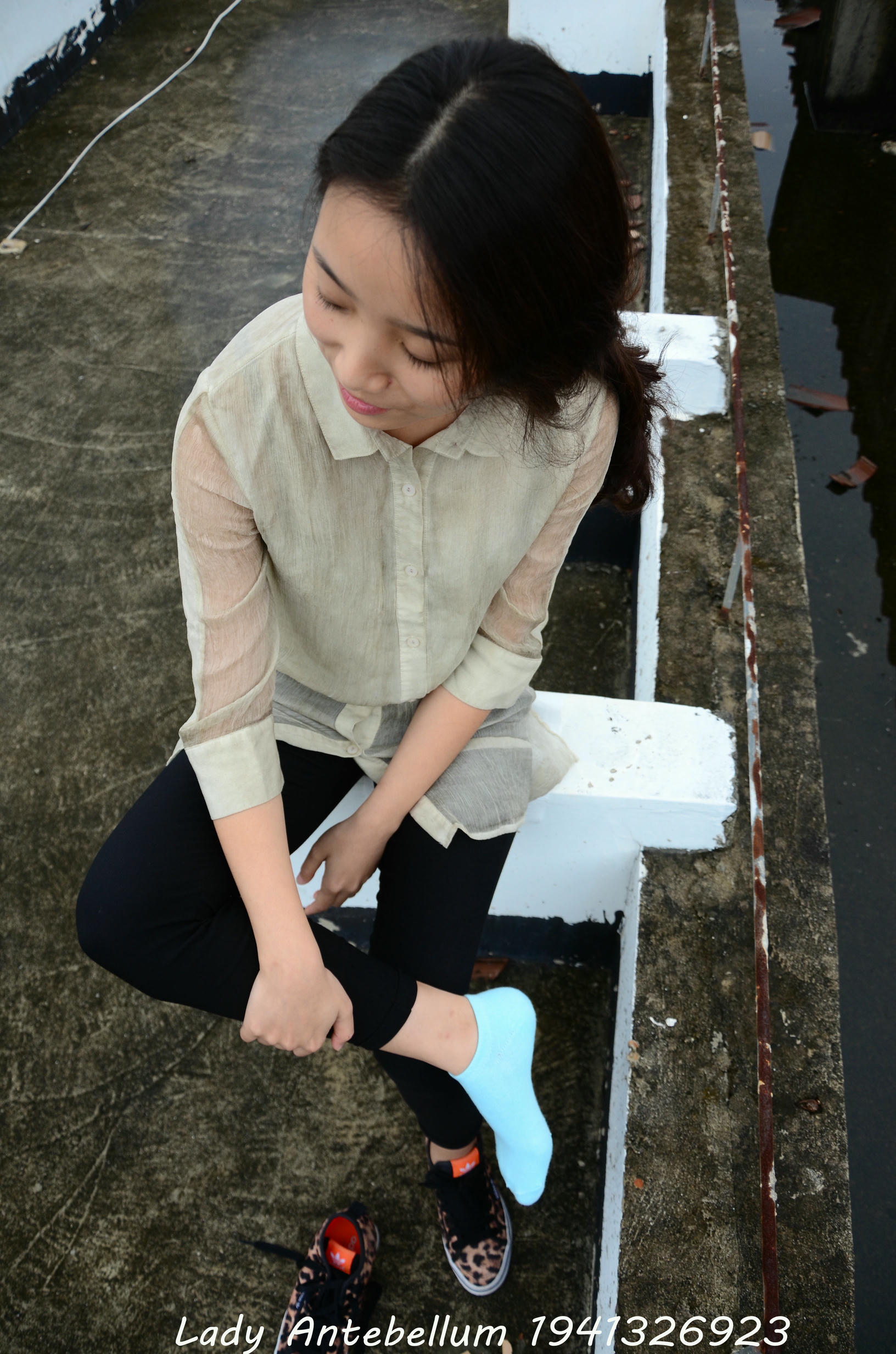 [战前女神] 恋足美腿棉袜女神级摄影套图 051 [155P-255MB]_第3集