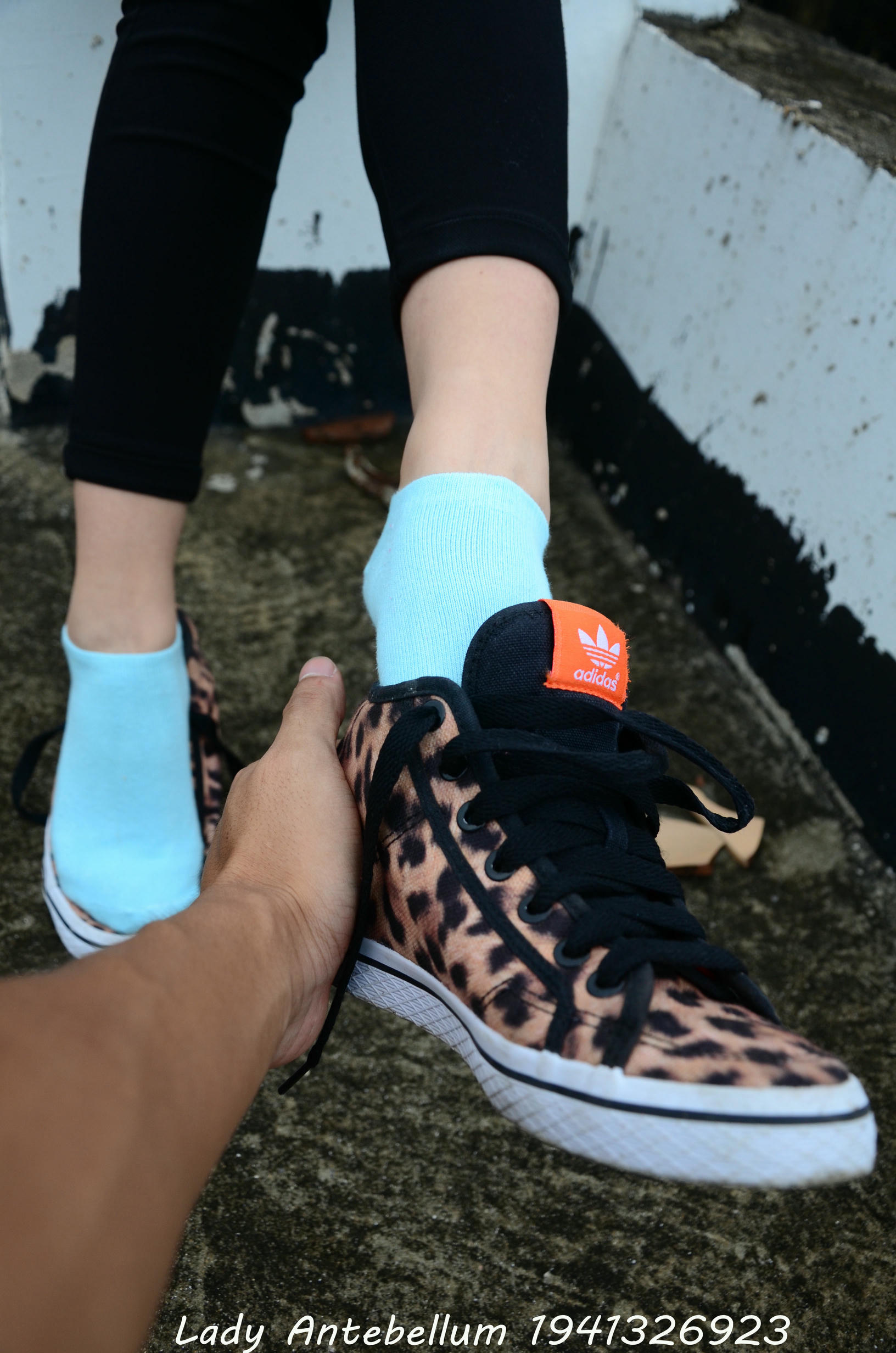 [战前女神] 恋足美腿棉袜女神级摄影套图 051 [155P-255MB]_第5集