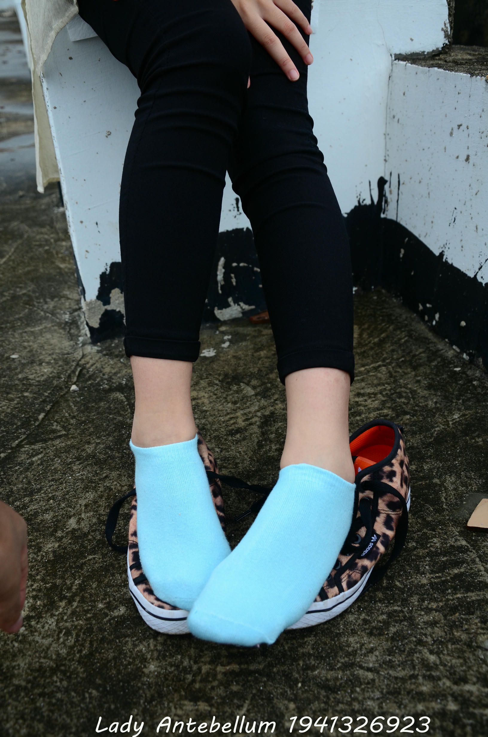 [战前女神] 恋足美腿棉袜女神级摄影套图 051 [155P-255MB]_第5集