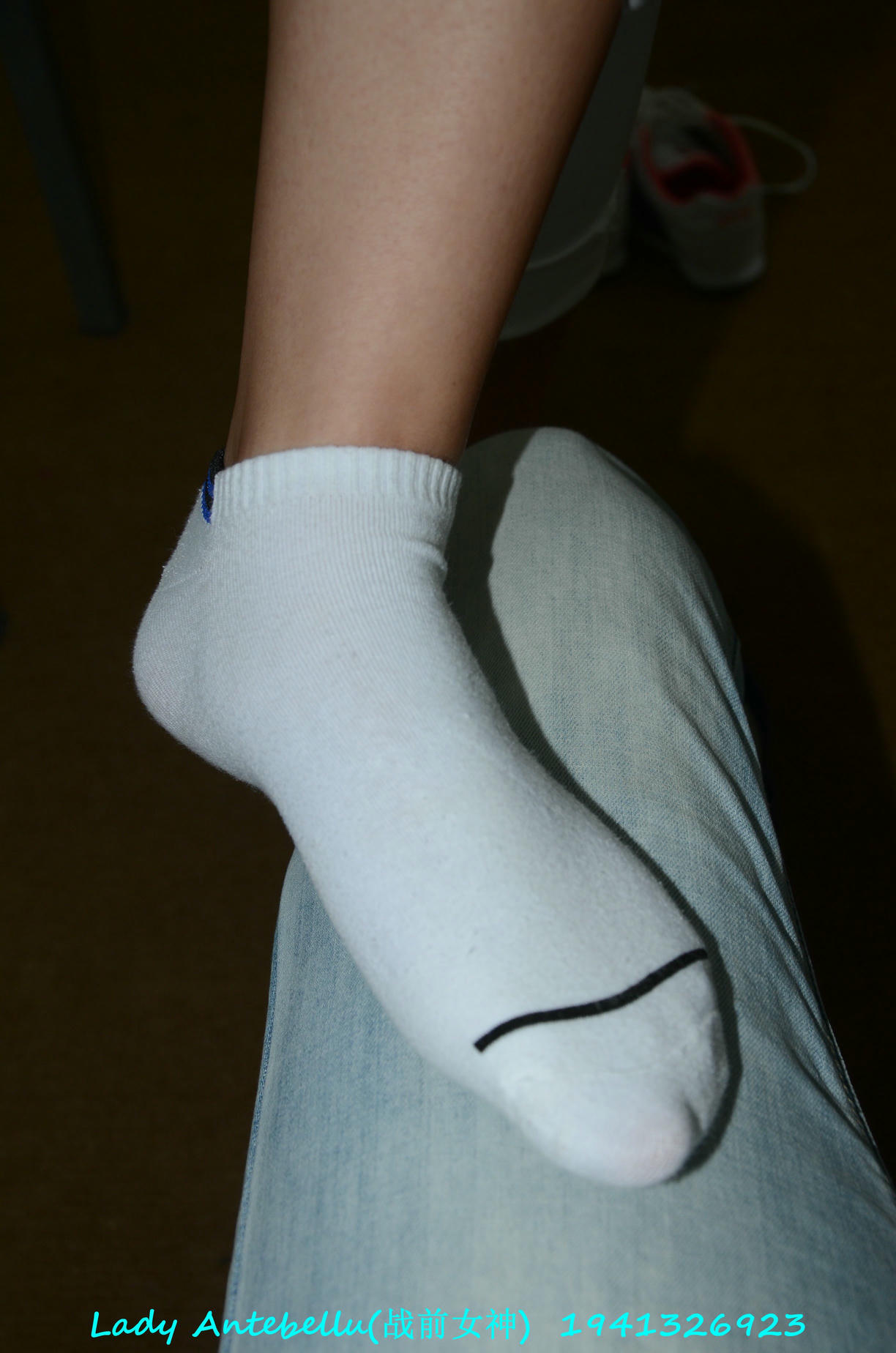 [战前女神] 恋足美腿棉袜女神级摄影套图 052 [179P-130MB]_第7集