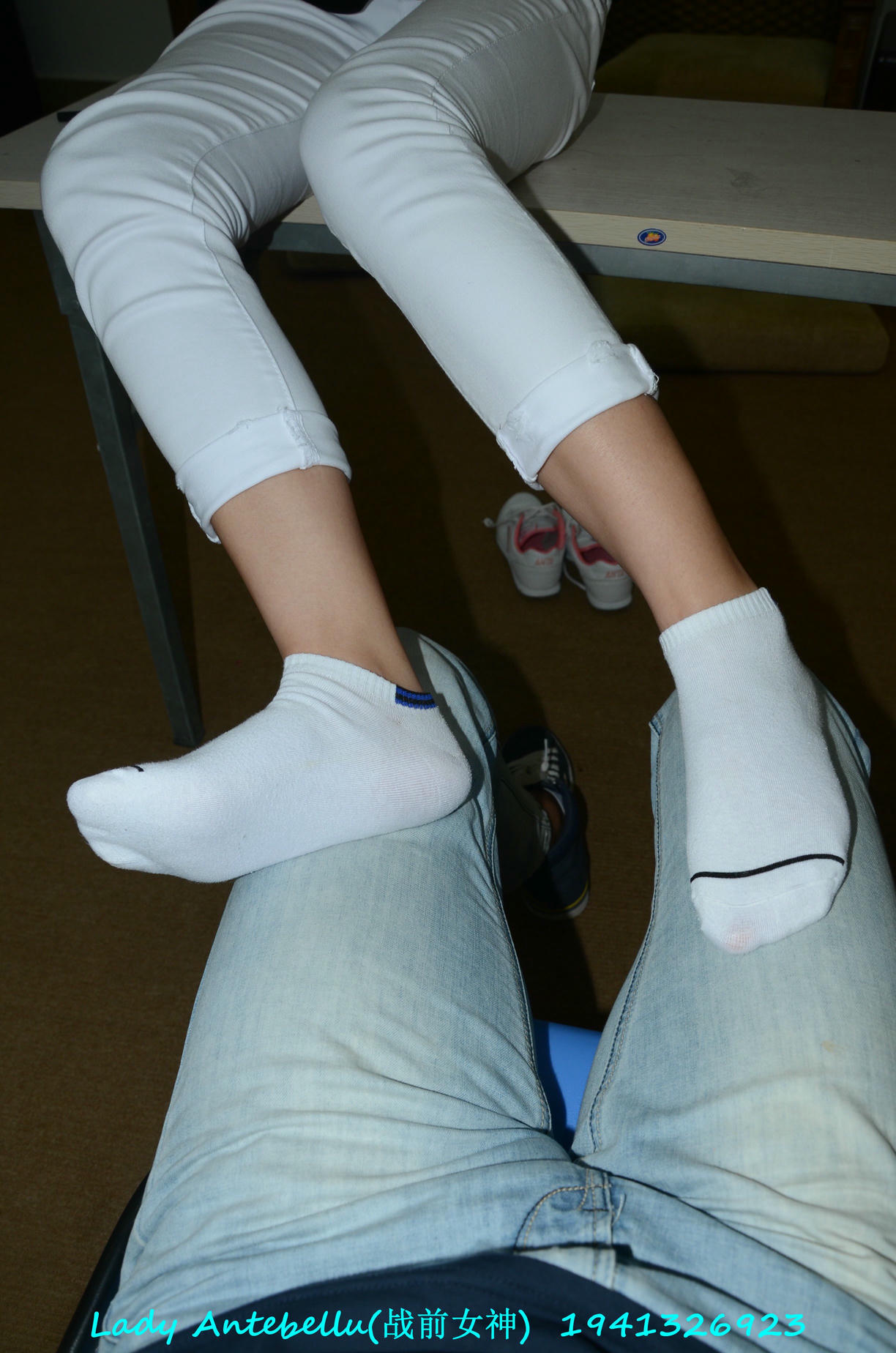 [战前女神] 恋足美腿棉袜女神级摄影套图 052 [179P-130MB]_第7集