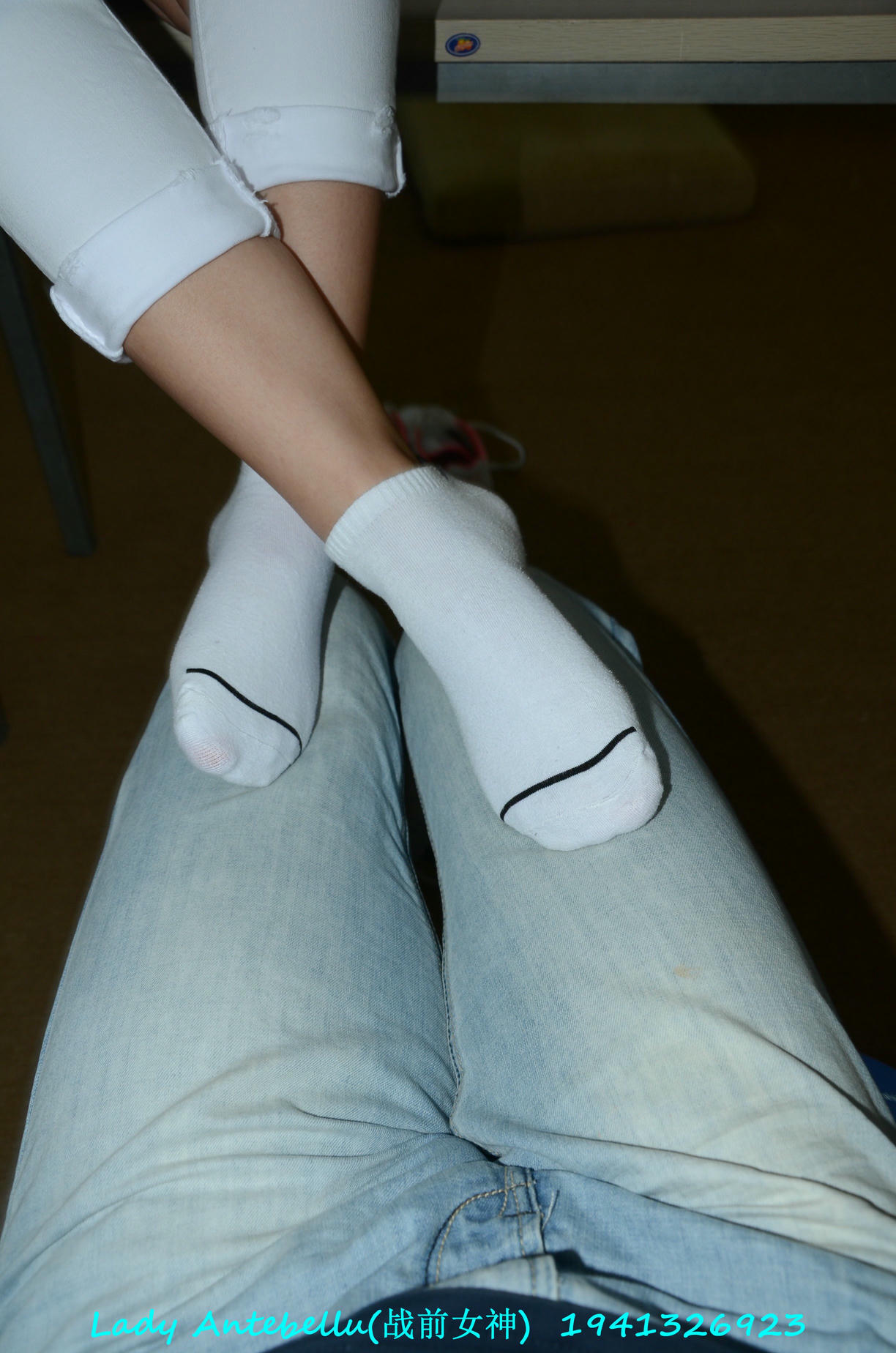 [战前女神] 恋足美腿棉袜女神级摄影套图 052 [179P-130MB]_第8集