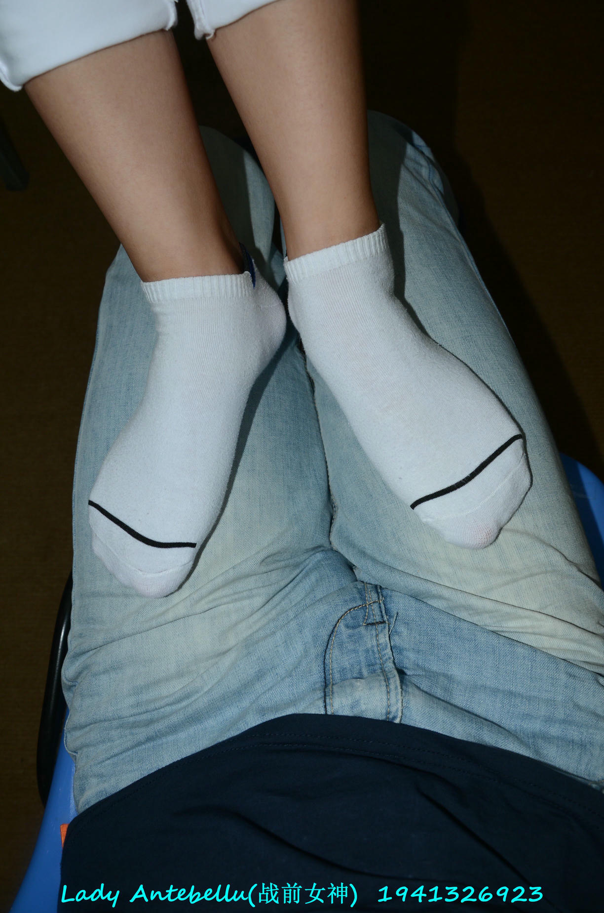 [战前女神] 恋足美腿棉袜女神级摄影套图 052 [179P-130MB]_第8集