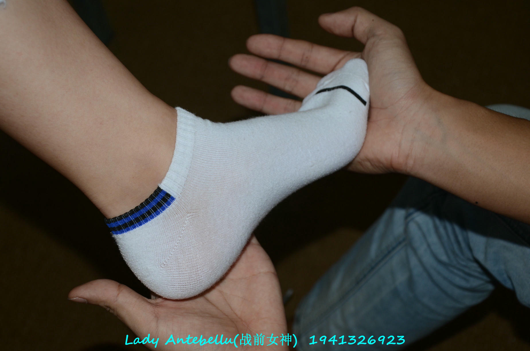 [战前女神] 恋足美腿棉袜女神级摄影套图 052 [179P-130MB]_第9集