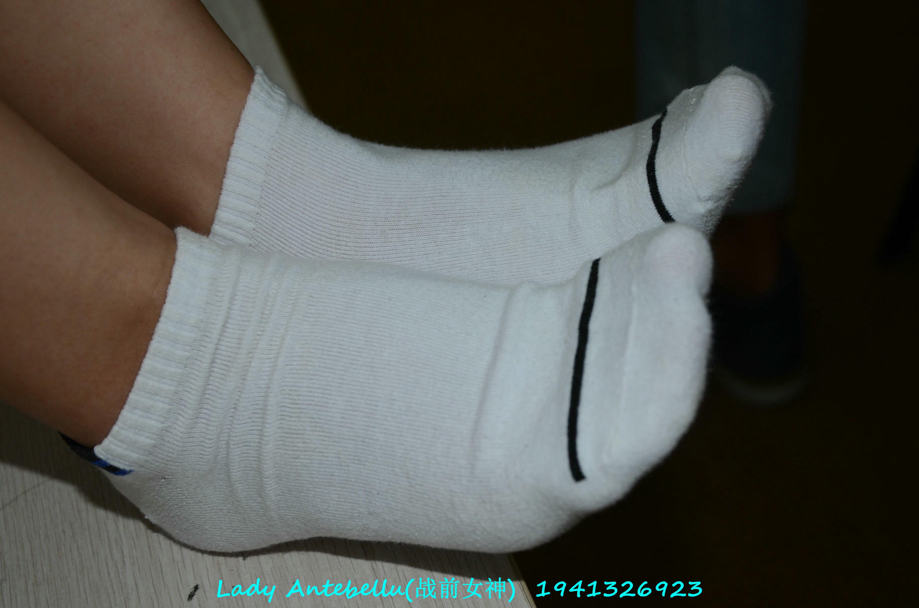 [战前女神] 恋足美腿棉袜女神级摄影套图 052 [179P-130MB]_第9集