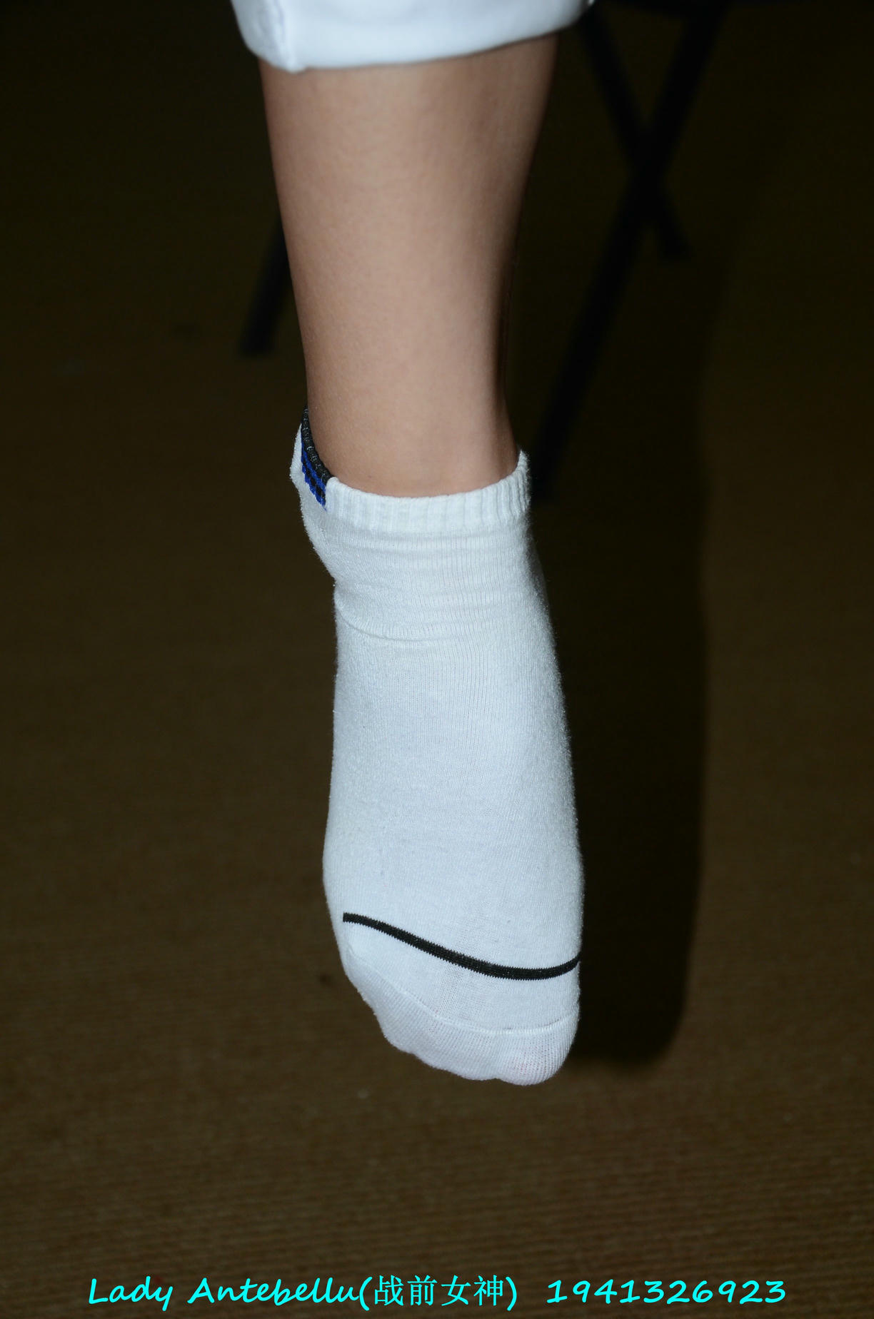 [战前女神] 恋足美腿棉袜女神级摄影套图 052 [179P-130MB]_第3集