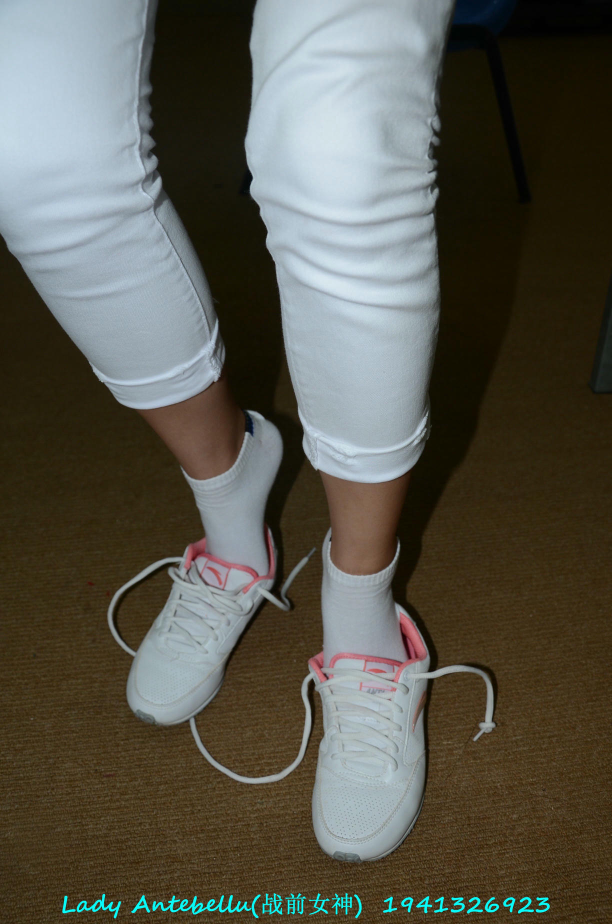 [战前女神] 恋足美腿棉袜女神级摄影套图 052 [179P-130MB]_第3集