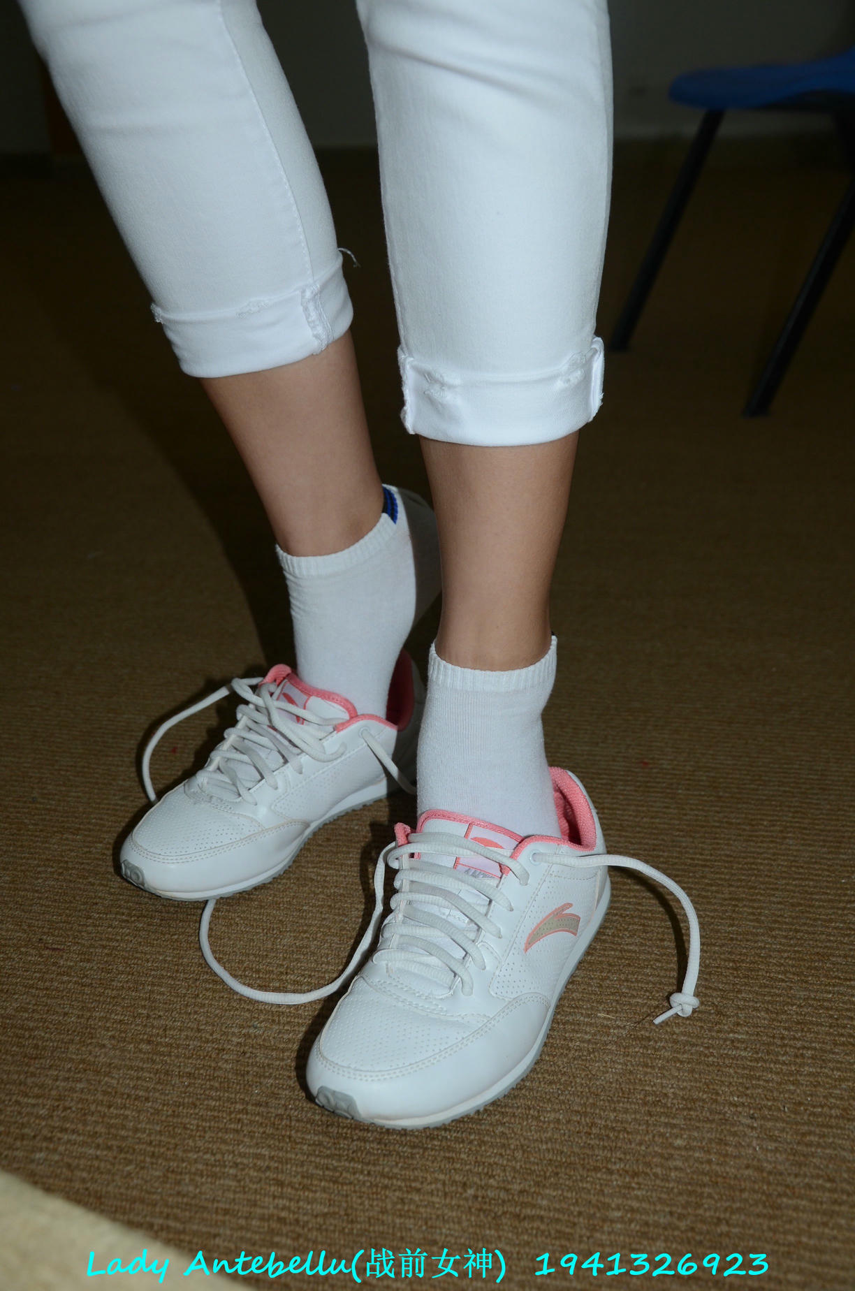 [战前女神] 恋足美腿棉袜女神级摄影套图 052 [179P-130MB]_第3集