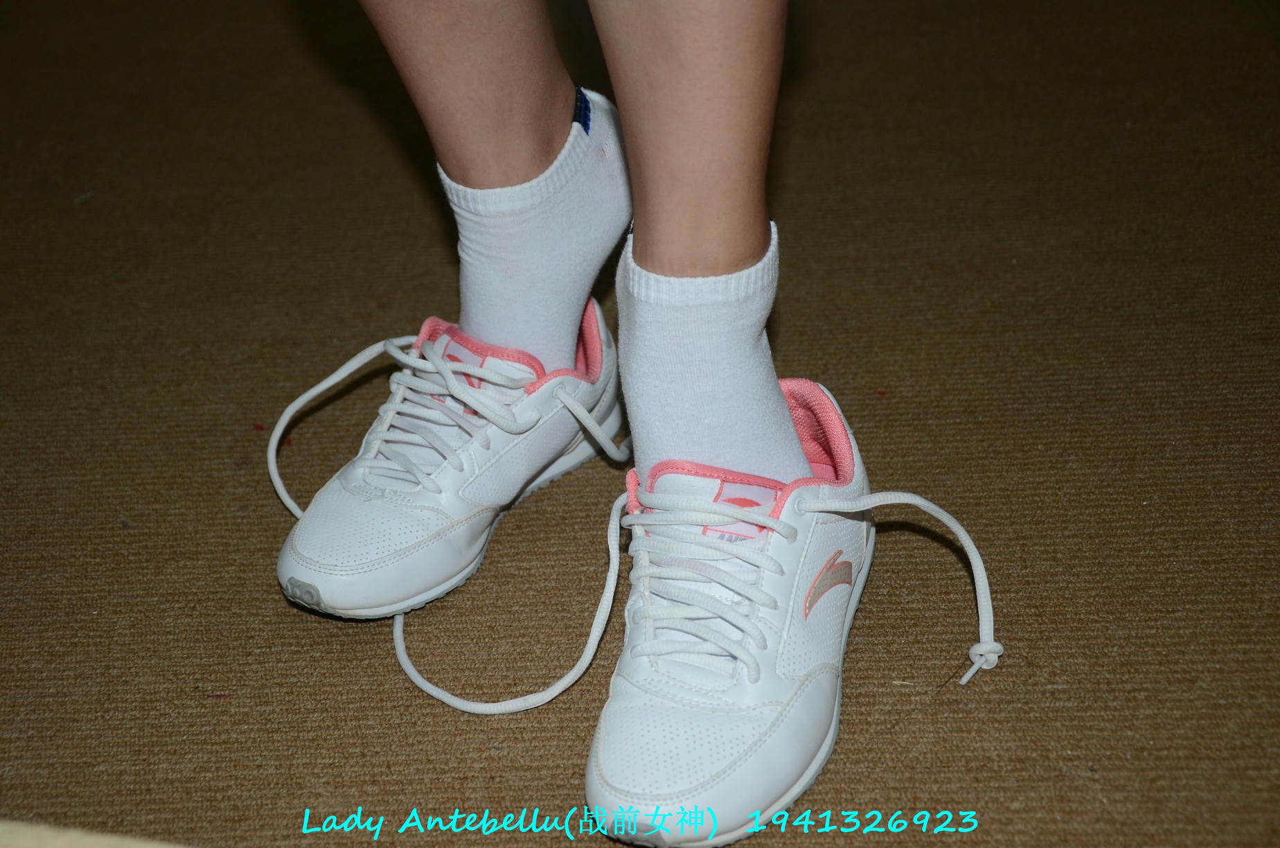 [战前女神] 恋足美腿棉袜女神级摄影套图 052 [179P-130MB]_第3集