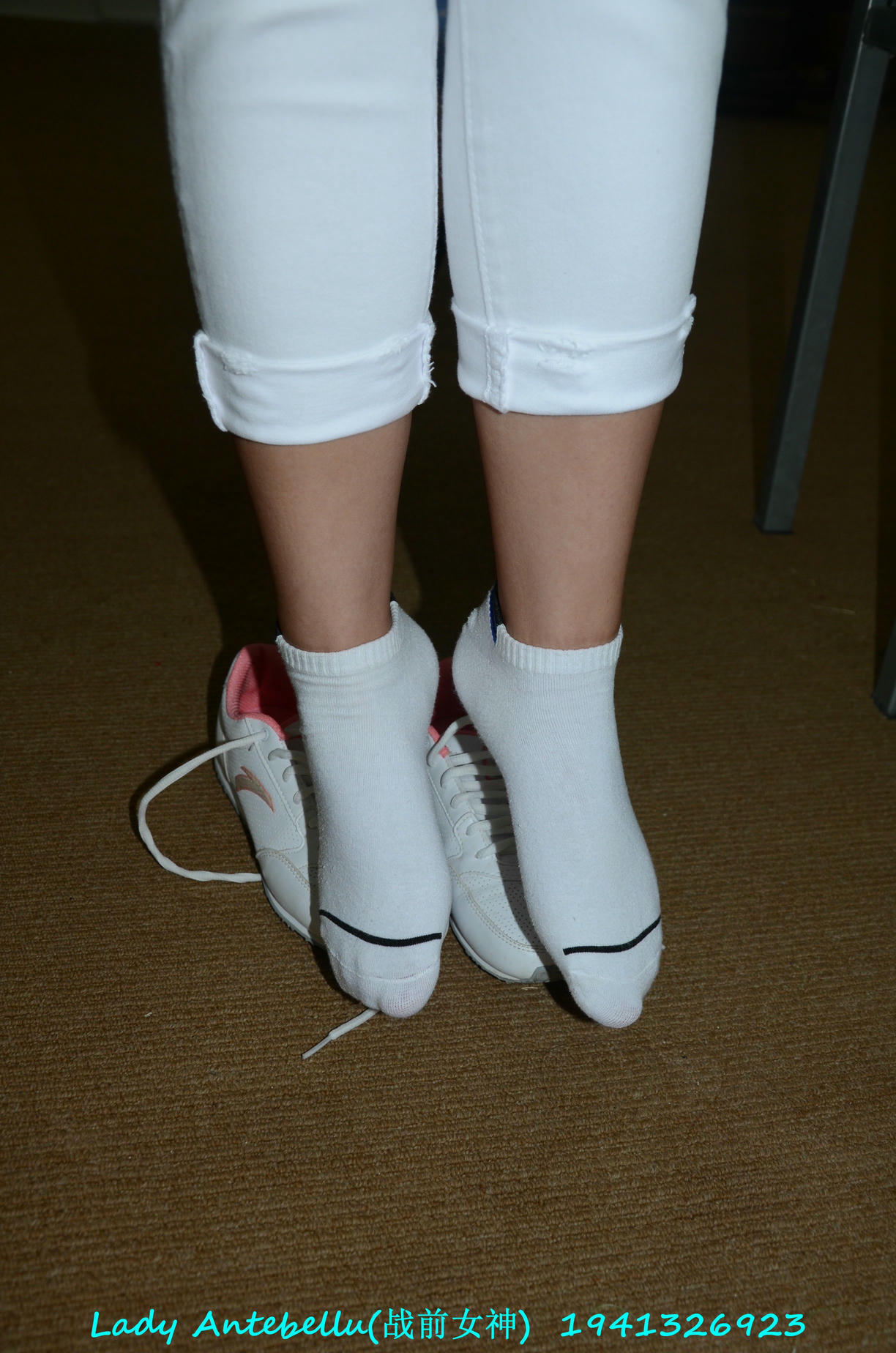 [战前女神] 恋足美腿棉袜女神级摄影套图 052 [179P-130MB]_第3集