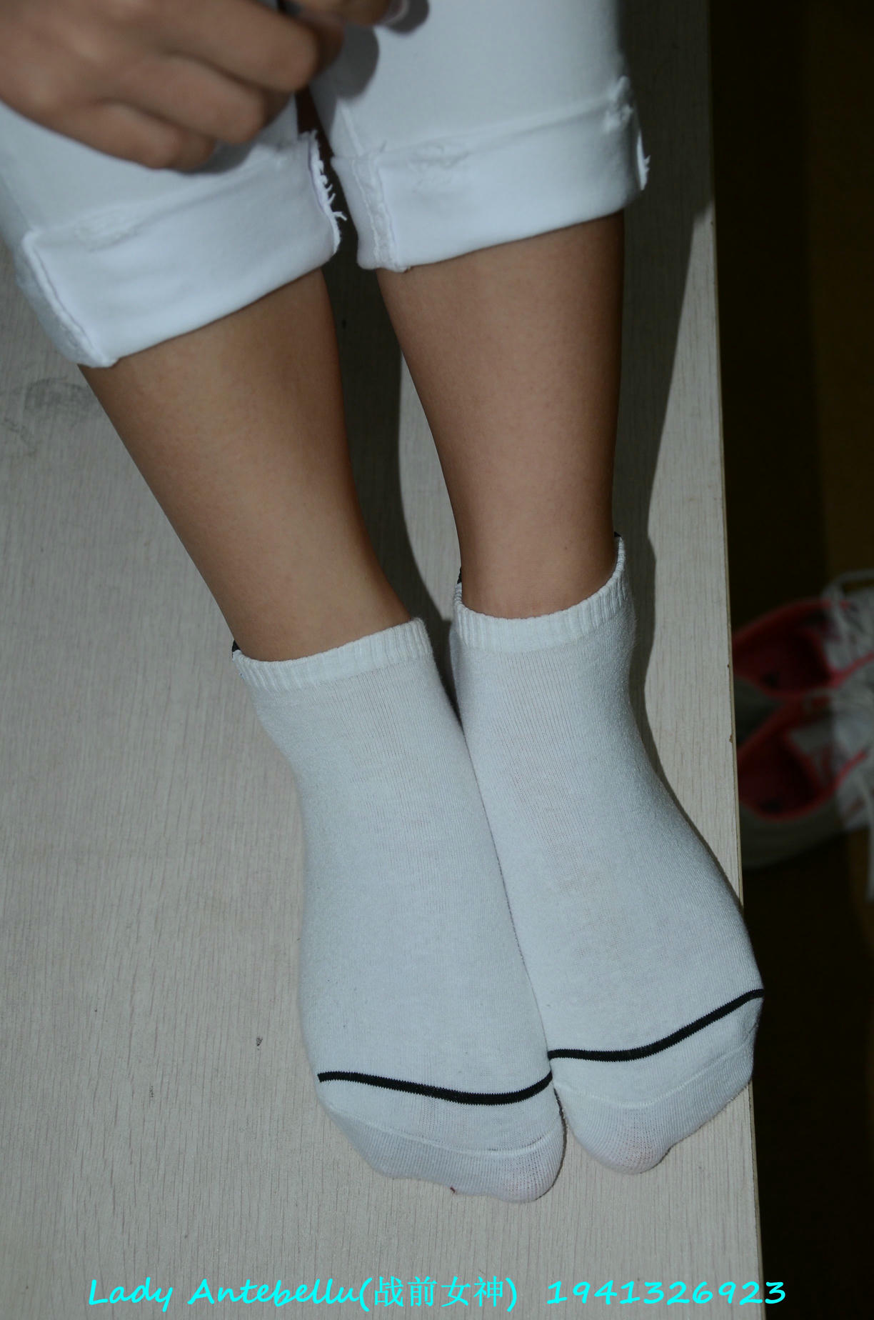 [战前女神] 恋足美腿棉袜女神级摄影套图 052 [179P-130MB]_第4集