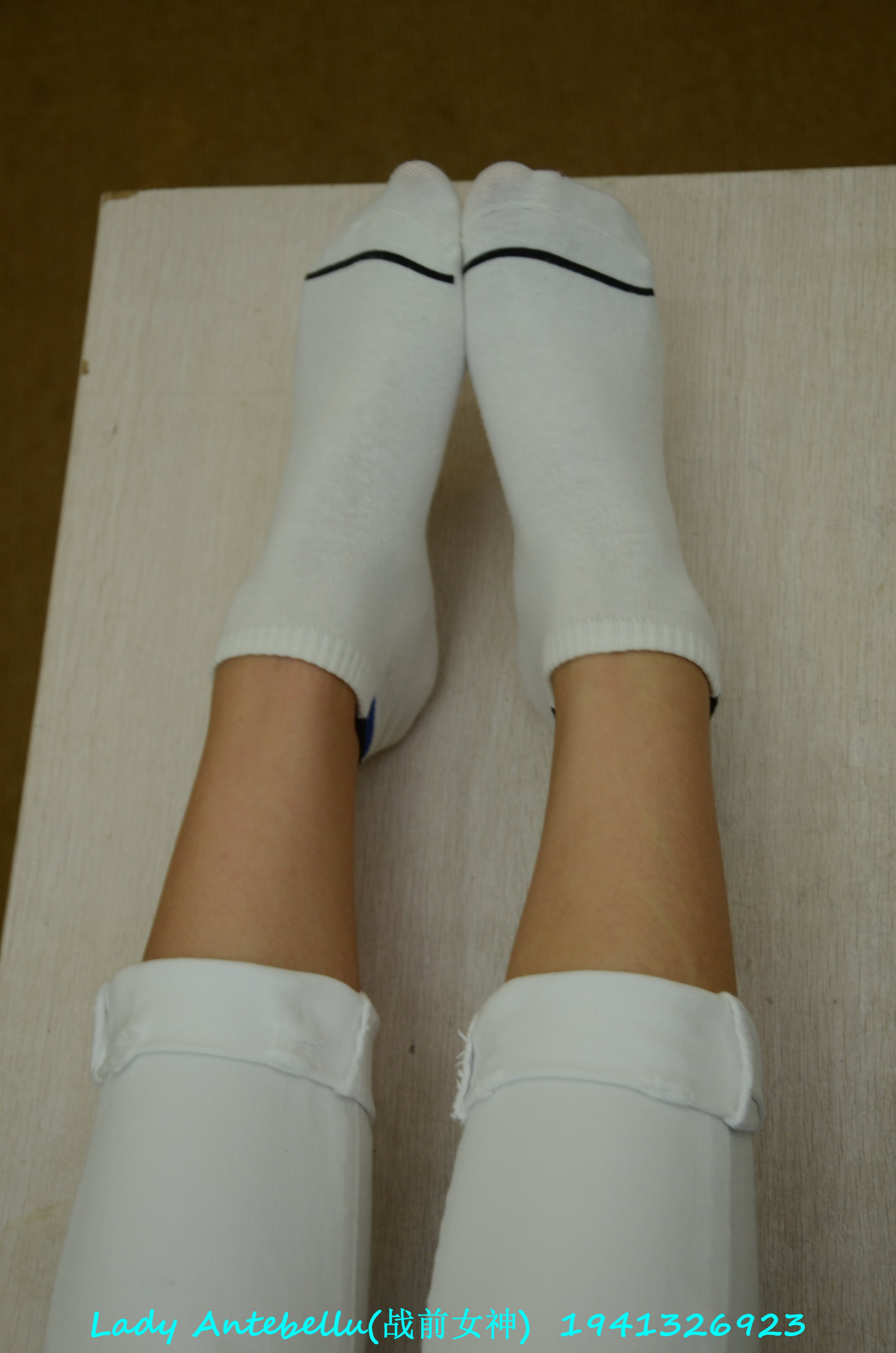 [战前女神] 恋足美腿棉袜女神级摄影套图 052 [179P-130MB]_第5集