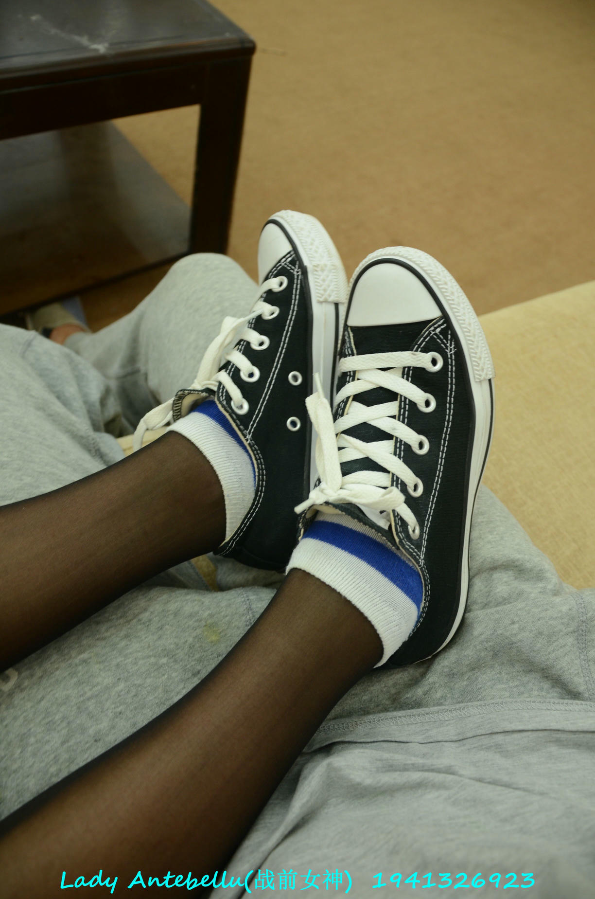 [战前女神] 恋足美腿棉袜女神级摄影套图 053 [288P-222MB]_第2集