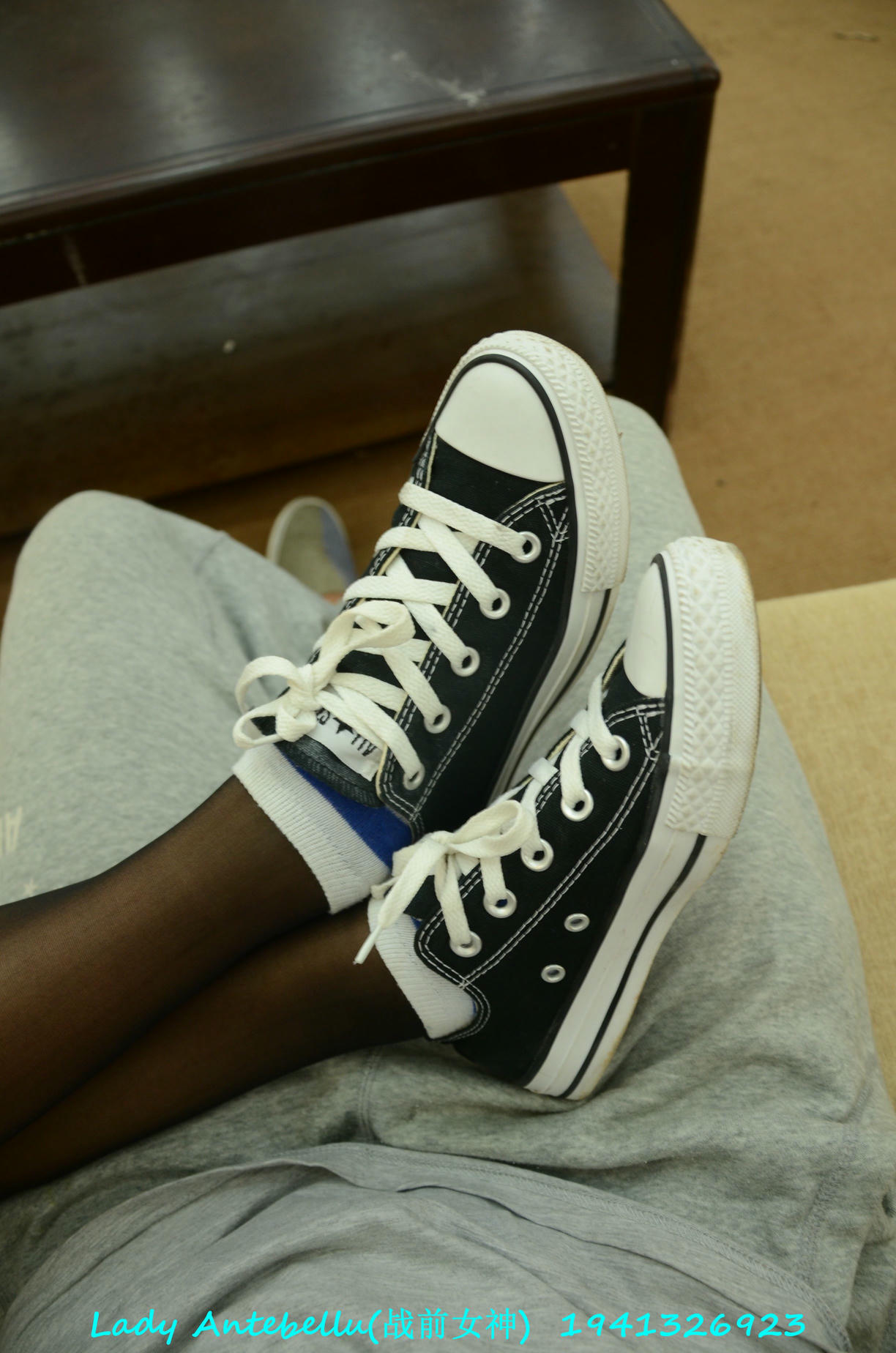 [战前女神] 恋足美腿棉袜女神级摄影套图 053 [288P-222MB]_第2集