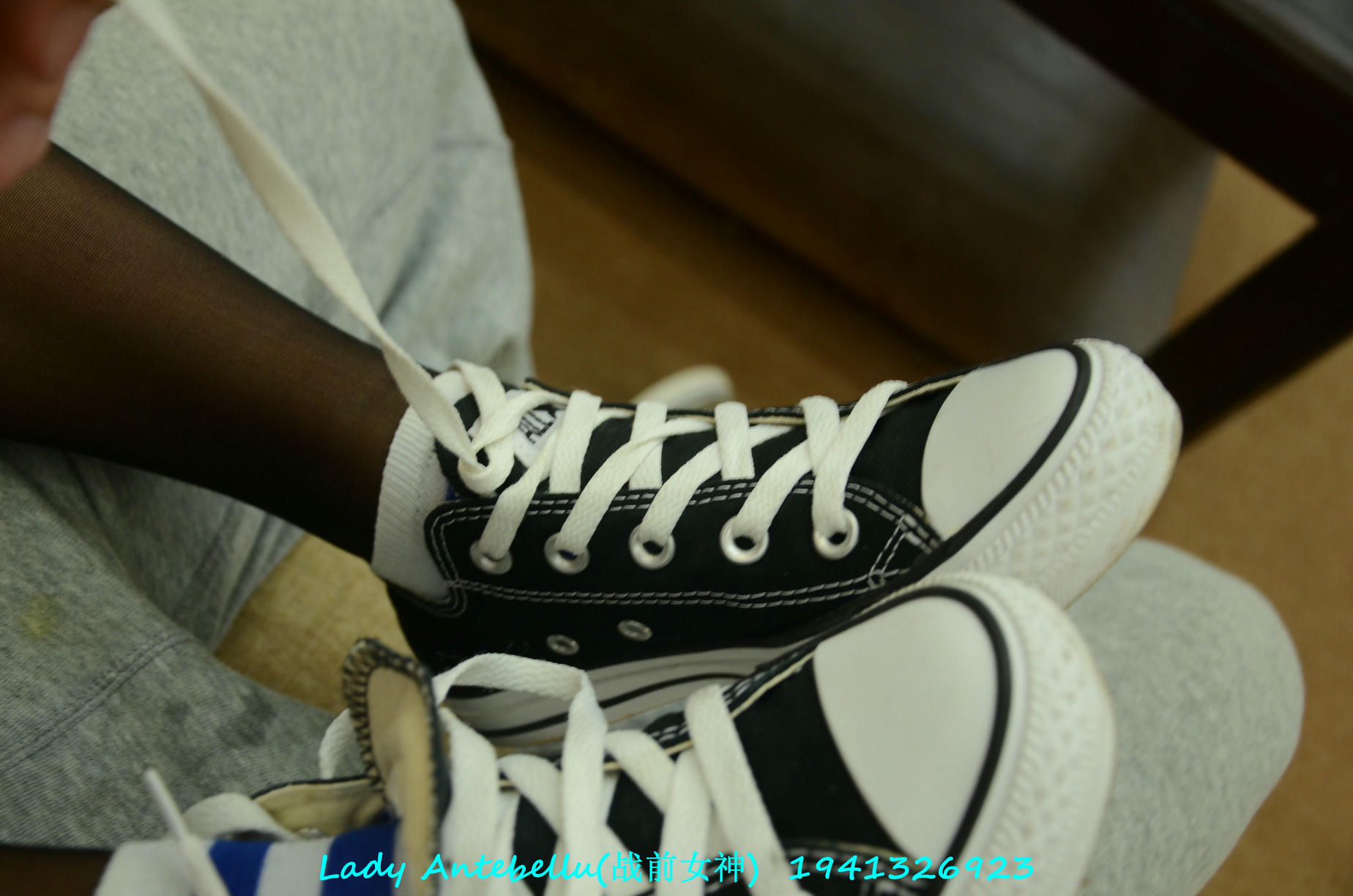 [战前女神] 恋足美腿棉袜女神级摄影套图 053 [288P-222MB]_第3集