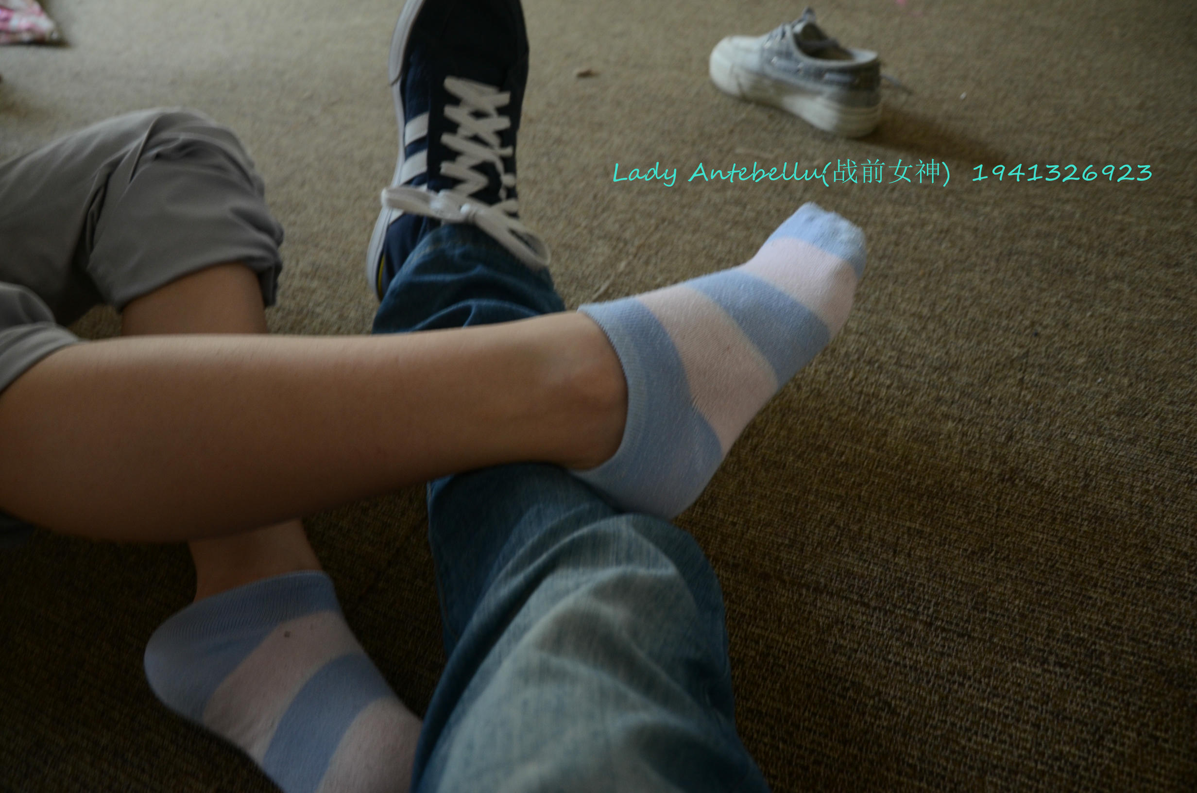 [战前女神] 恋足美腿棉袜女神级摄影套图 055 [159P-375MB]_第6集