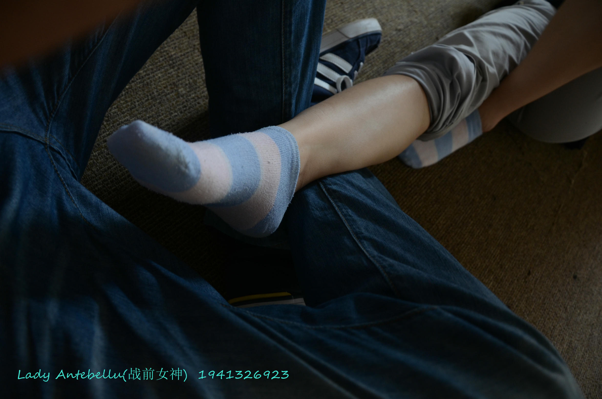 [战前女神] 恋足美腿棉袜女神级摄影套图 055 [159P-375MB]_第6集