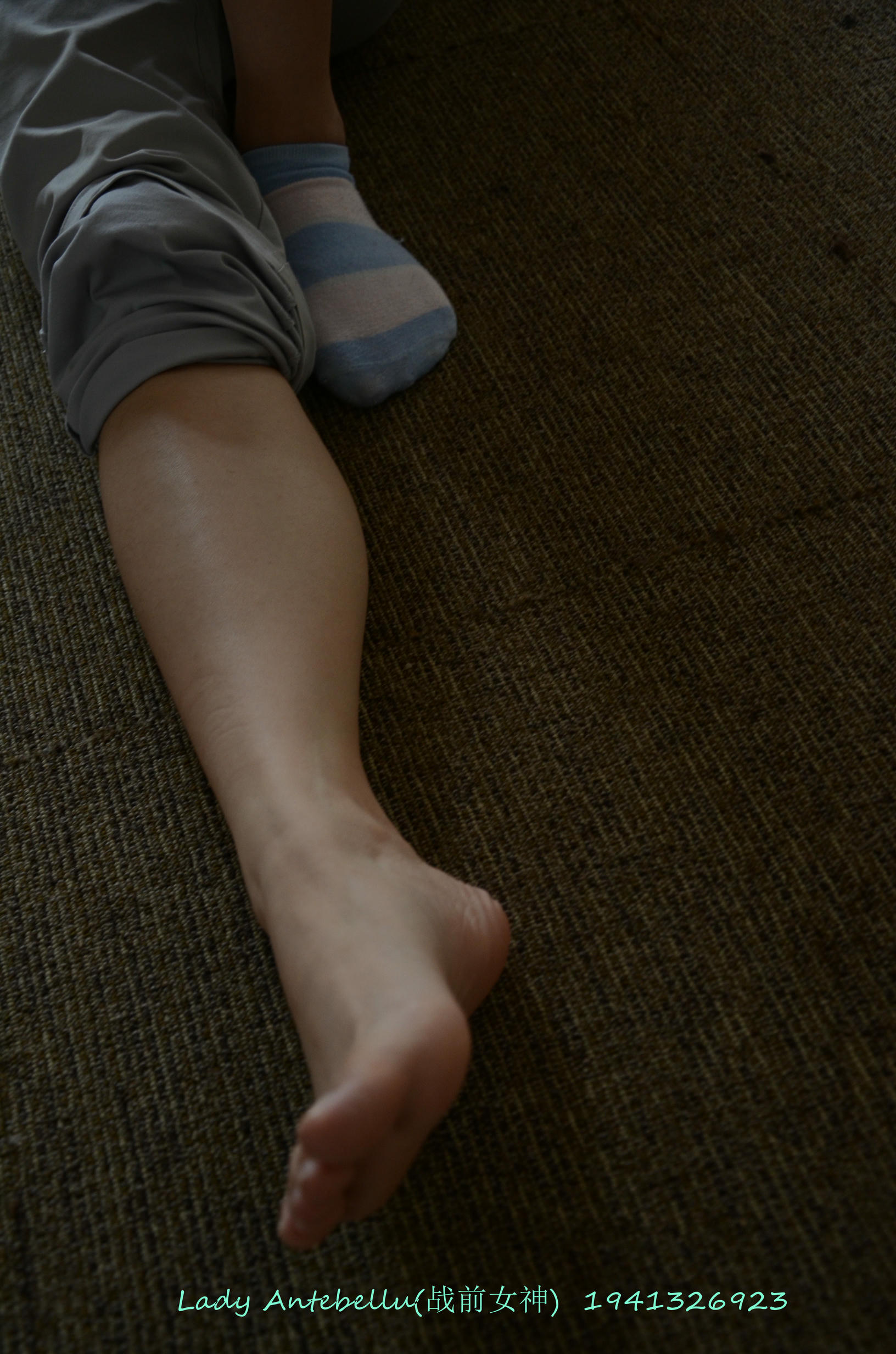 [战前女神] 恋足美腿棉袜女神级摄影套图 055 [159P-375MB]_第7集