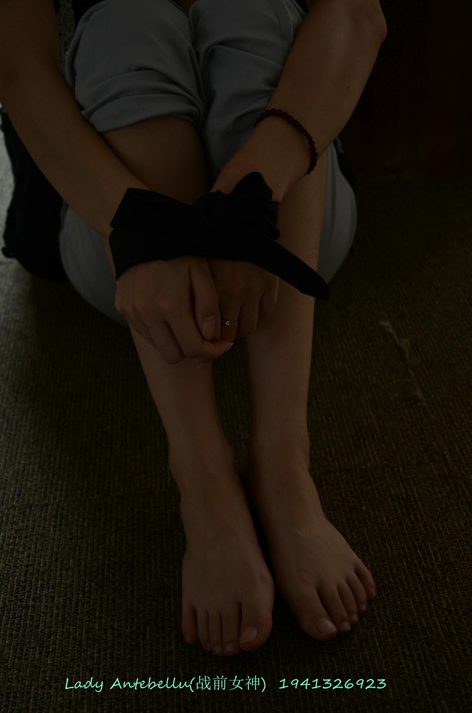 [战前女神] 恋足美腿棉袜女神级摄影套图 055 [159P-375MB]_第8集