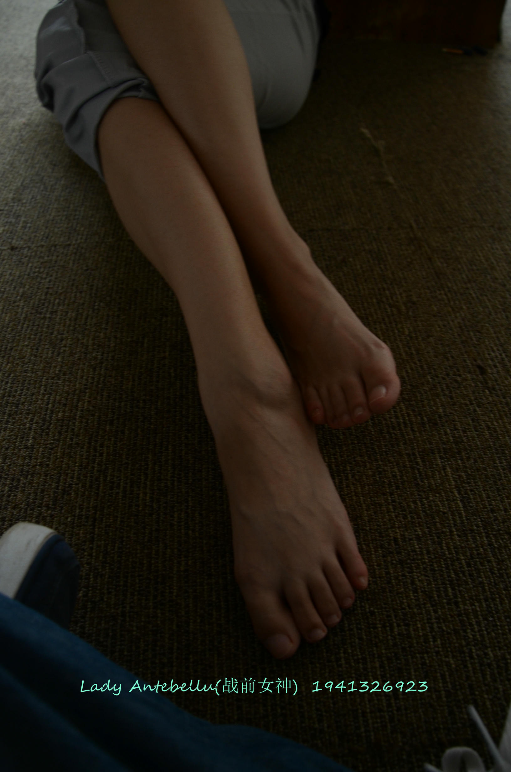 [战前女神] 恋足美腿棉袜女神级摄影套图 055 [159P-375MB]_第8集