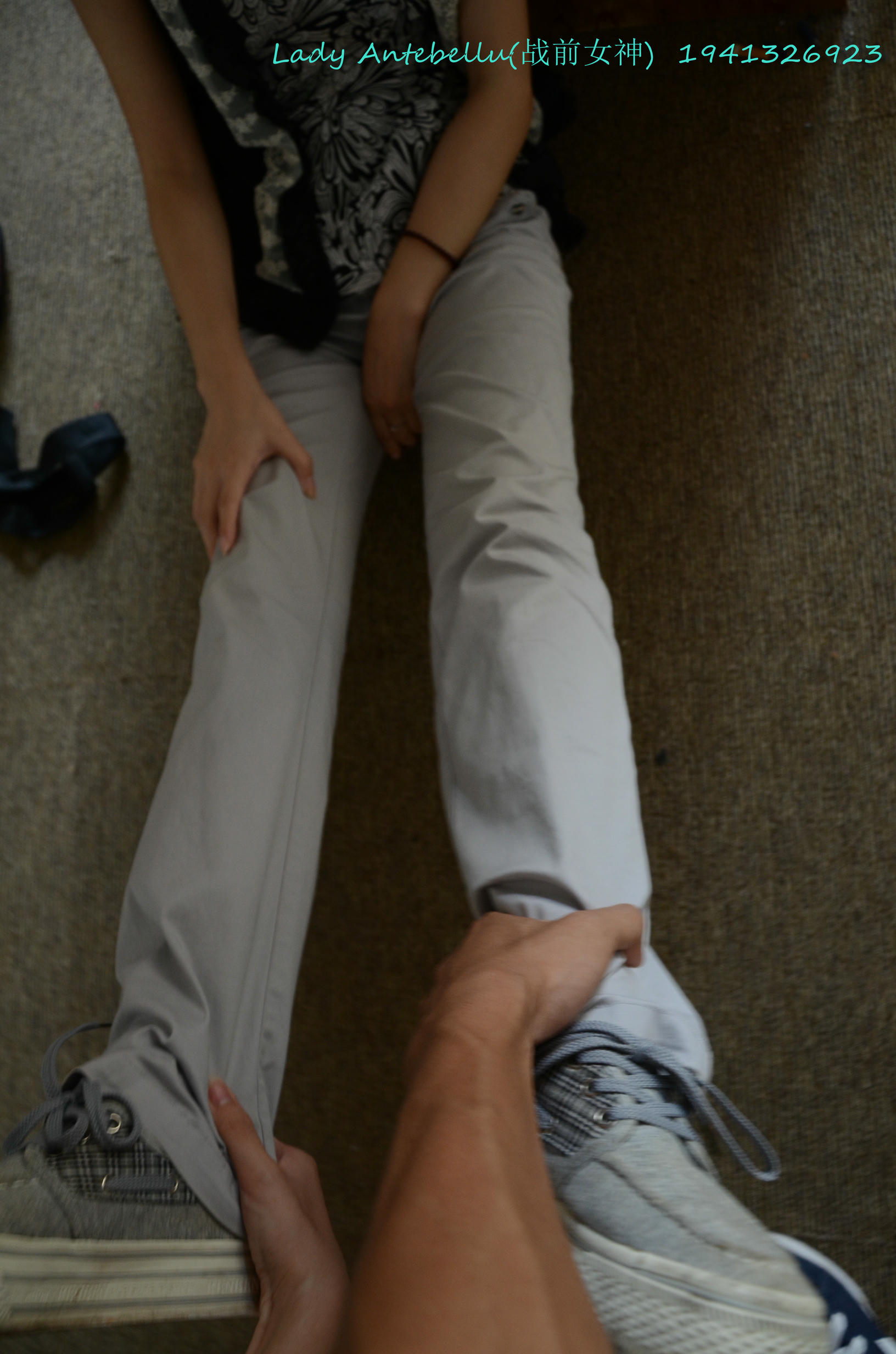 [战前女神] 恋足美腿棉袜女神级摄影套图 055 [159P-375MB]_第2集