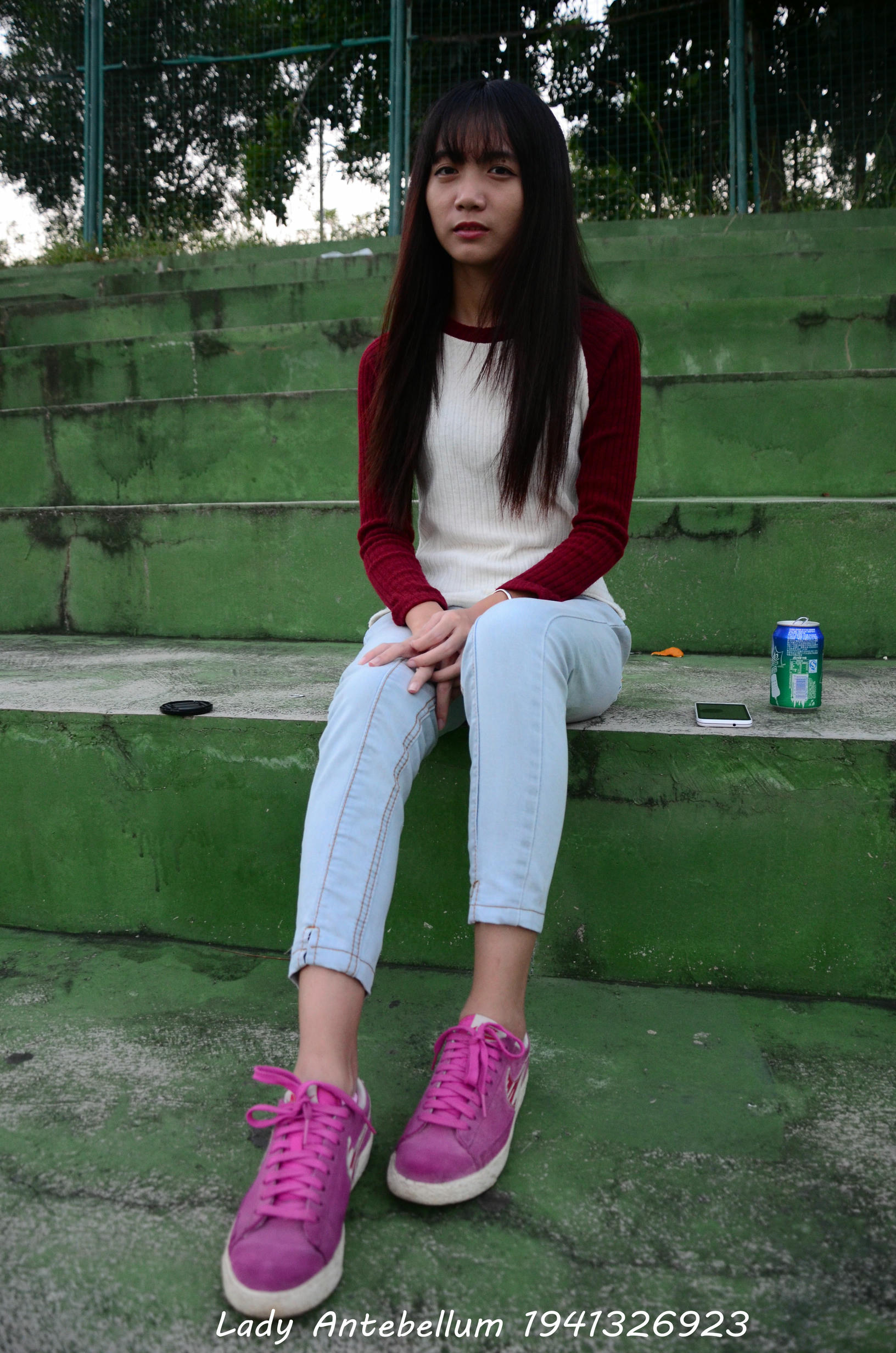 [战前女神] 恋足美腿棉袜女神级摄影套图 057 [55P-117MB]_第1集