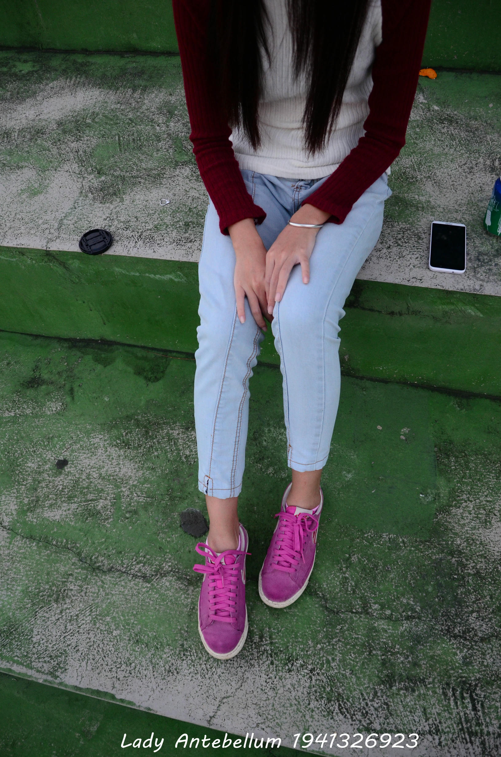 [战前女神] 恋足美腿棉袜女神级摄影套图 057 [55P-117MB]_第1集