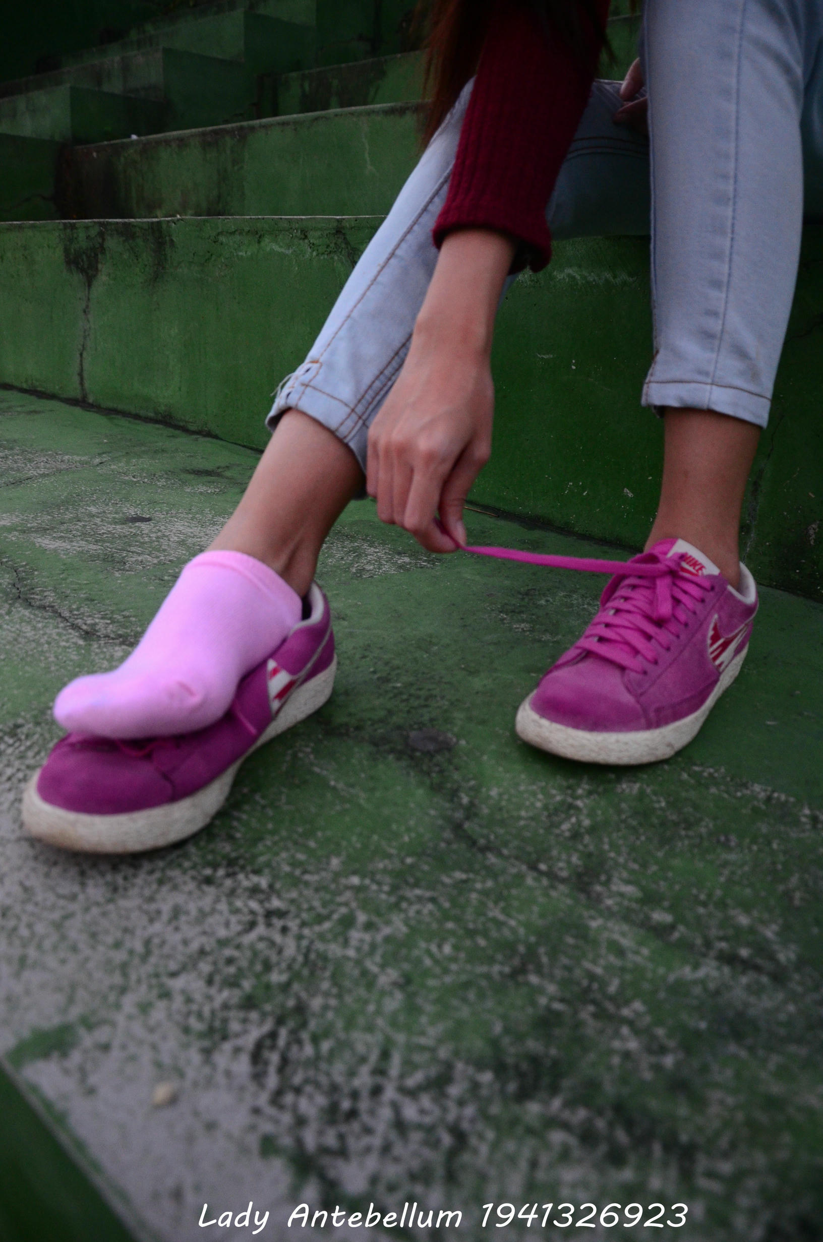 [战前女神] 恋足美腿棉袜女神级摄影套图 057 [55P-117MB]_第2集