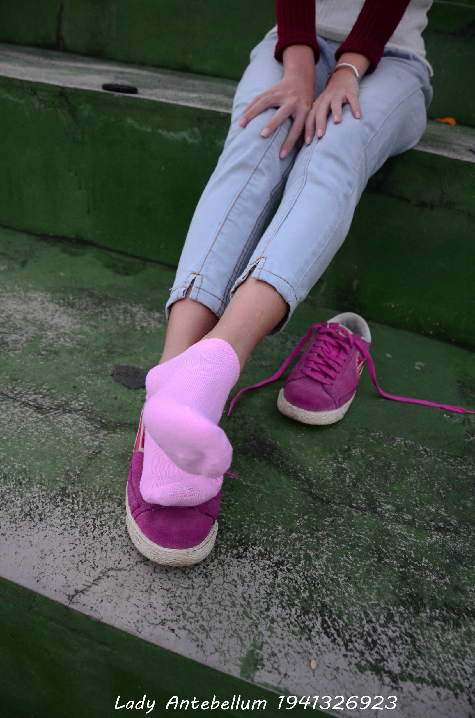 [战前女神] 恋足美腿棉袜女神级摄影套图 057 [55P-117MB]_第3集