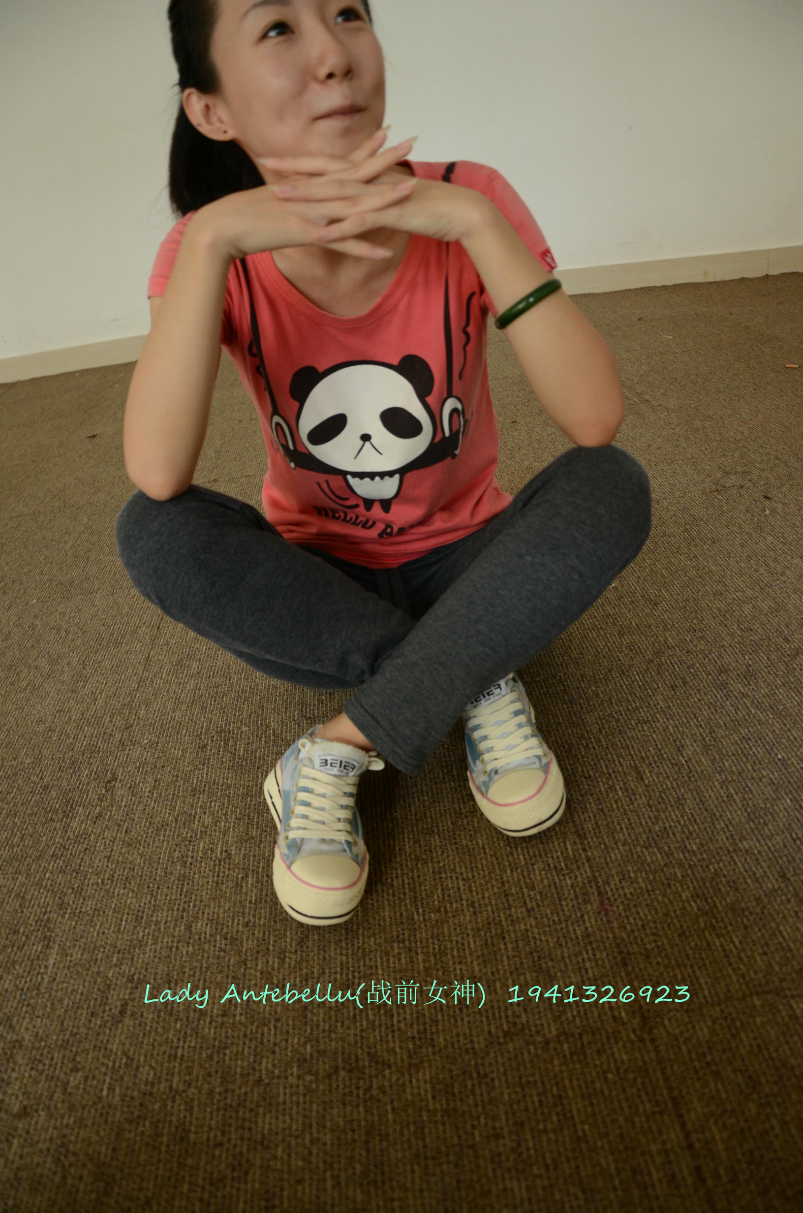 [战前女神] 恋足美腿棉袜女神级摄影套图 058 [101P-273MB]_第1集