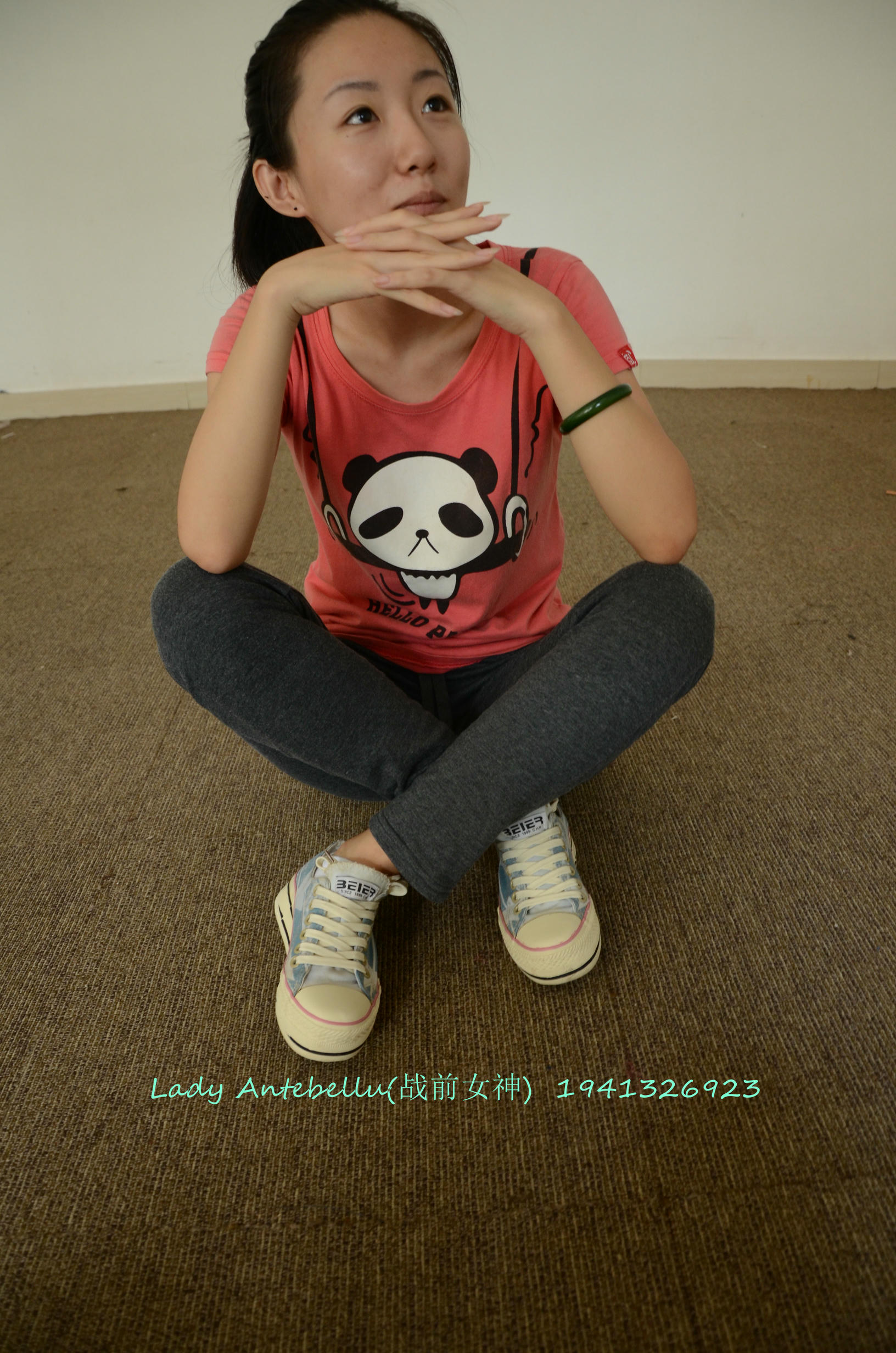 [战前女神] 恋足美腿棉袜女神级摄影套图 058 [101P-273MB]_第1集