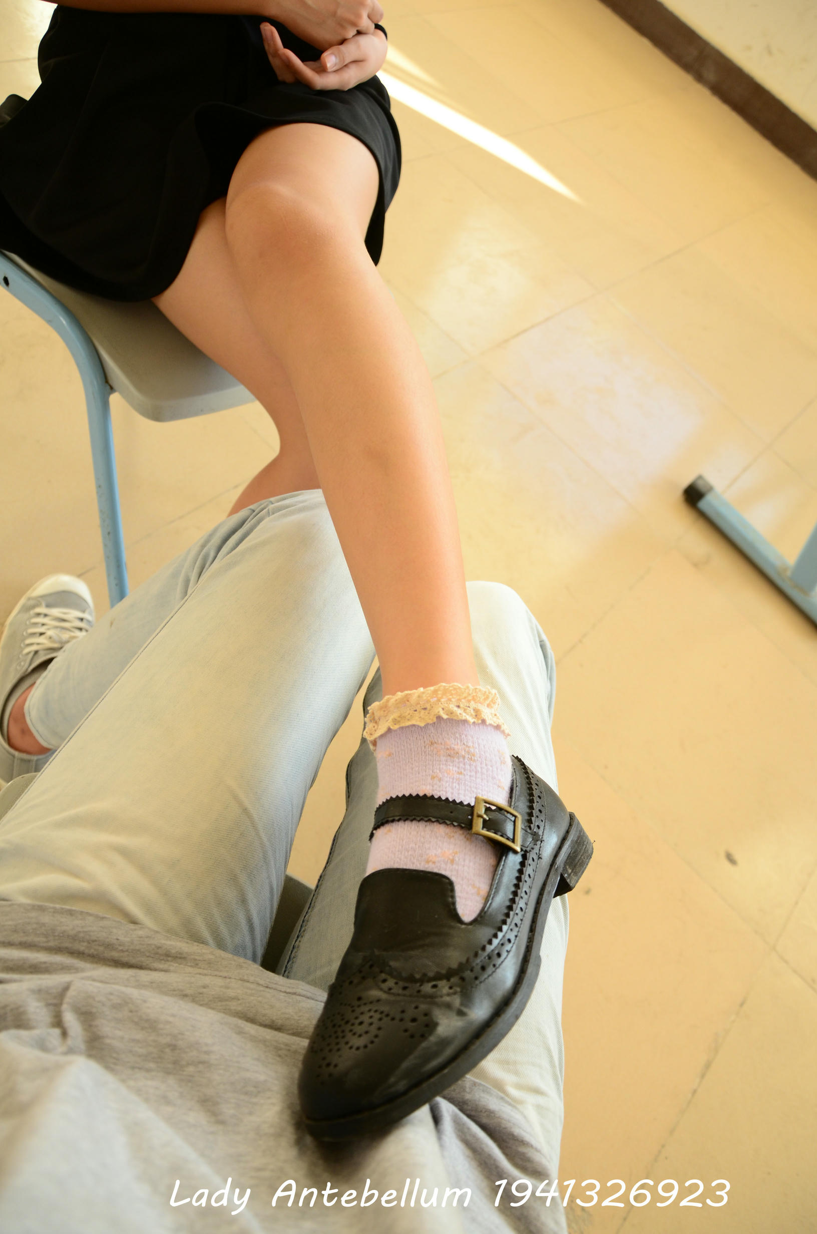 [战前女神] 恋足美腿棉袜女神级摄影套图 059 [92P-199MB]_第2集