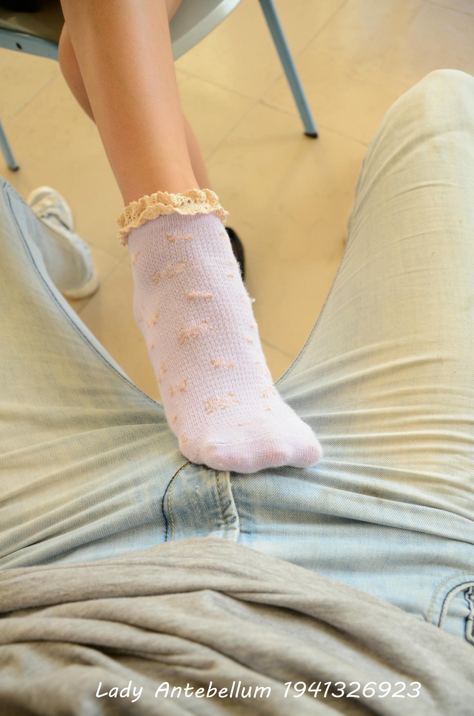 [战前女神] 恋足美腿棉袜女神级摄影套图 059 [92P-199MB]_第3集