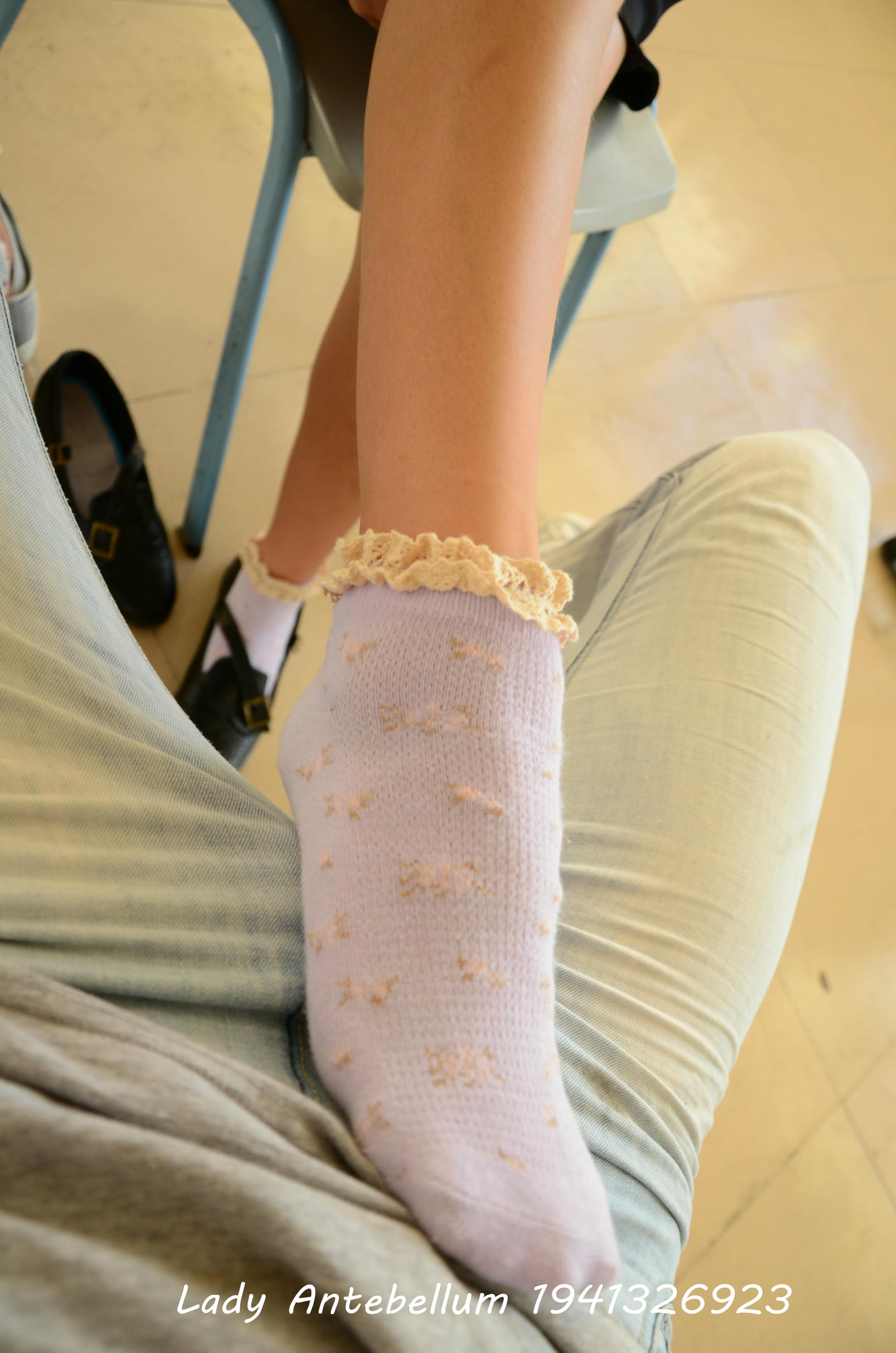 [战前女神] 恋足美腿棉袜女神级摄影套图 059 [92P-199MB]_第4集