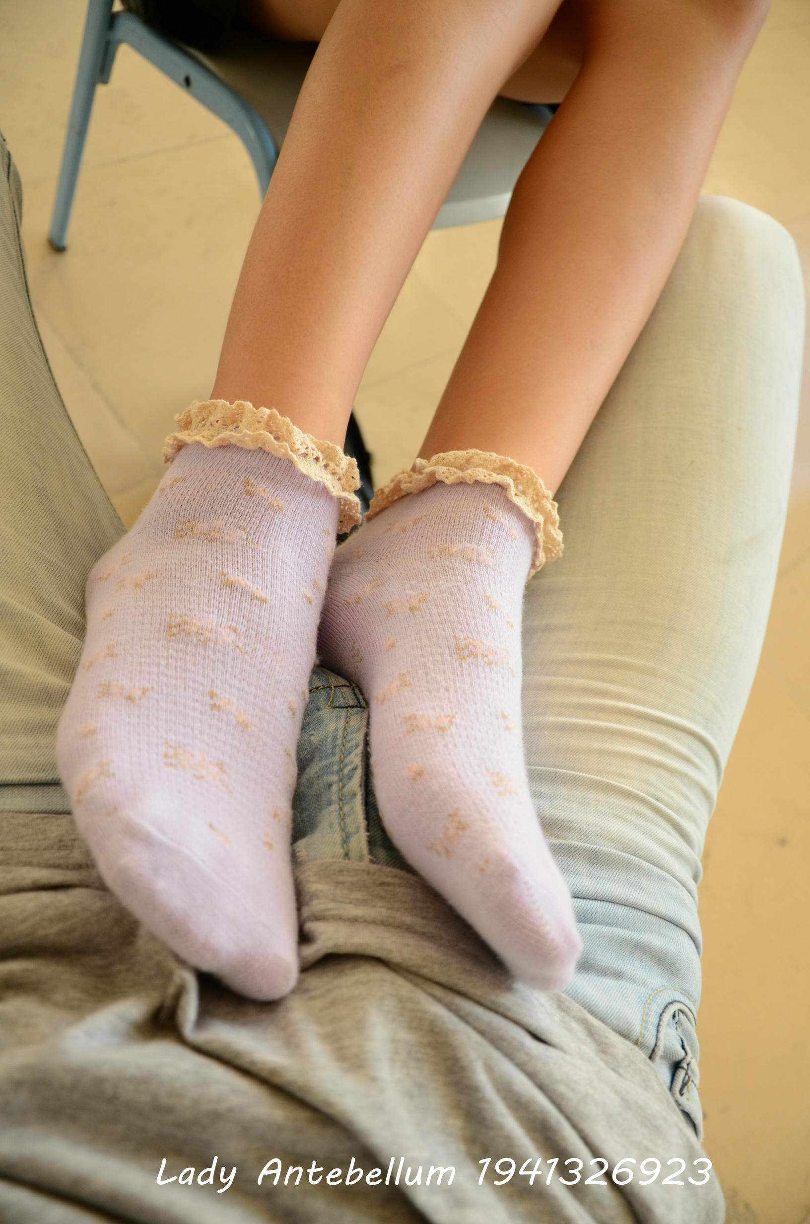 [战前女神] 恋足美腿棉袜女神级摄影套图 059 [92P-199MB]_第4集