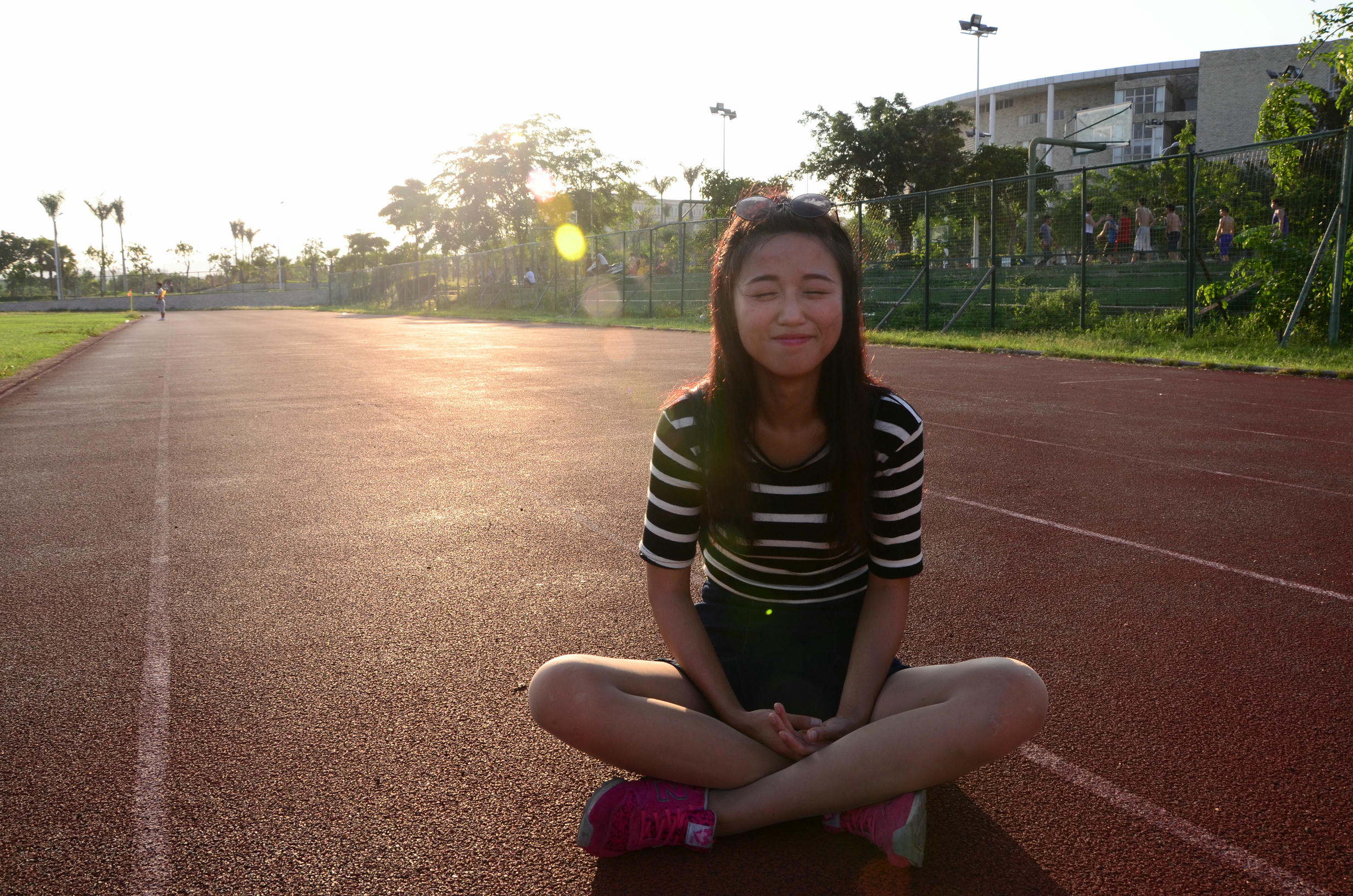 [战前女神] 恋足美腿棉袜女神级摄影套图 006 [101P-201MB]_第1集