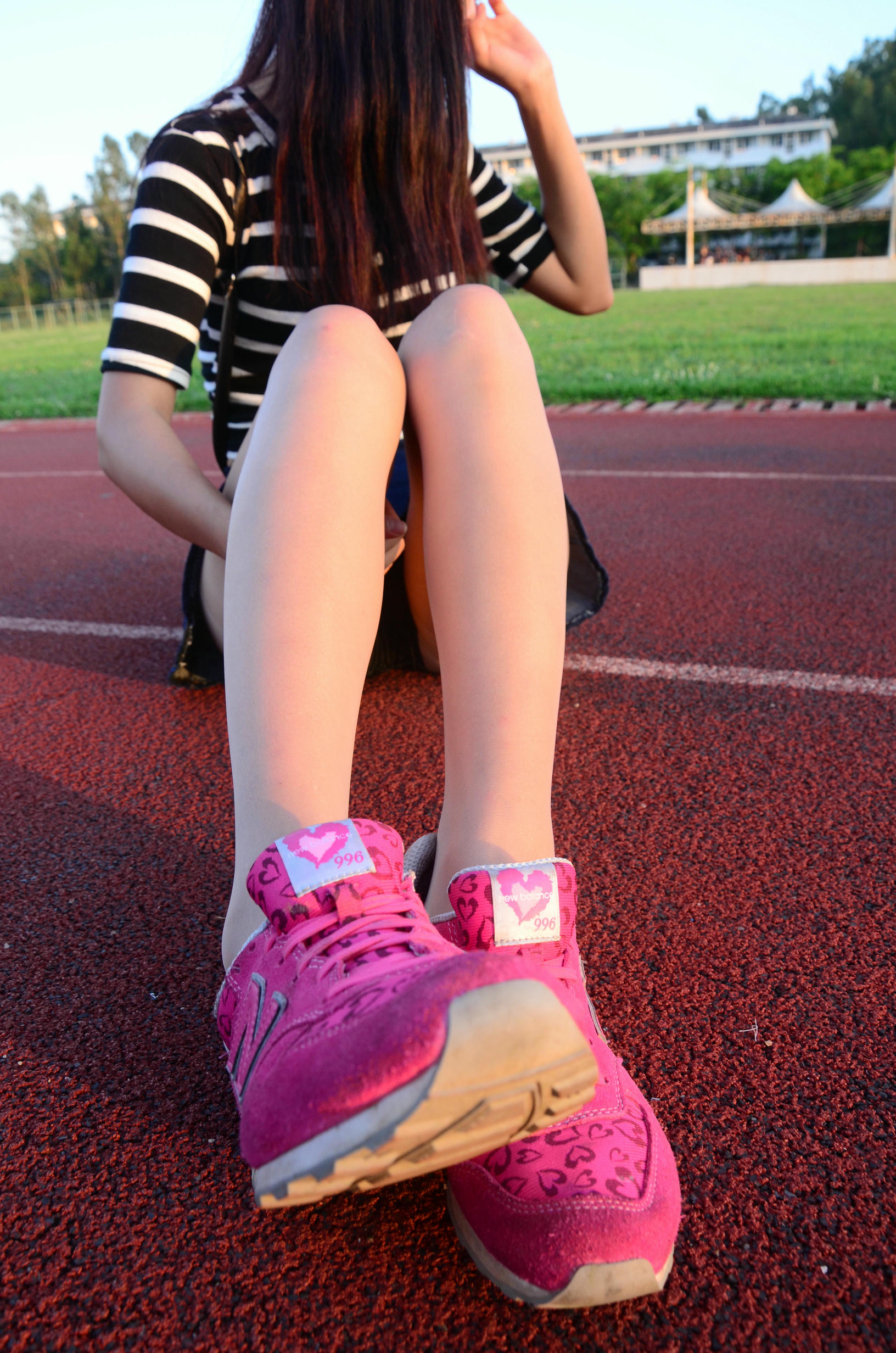 [战前女神] 恋足美腿棉袜女神级摄影套图 006 [101P-201MB]_第1集