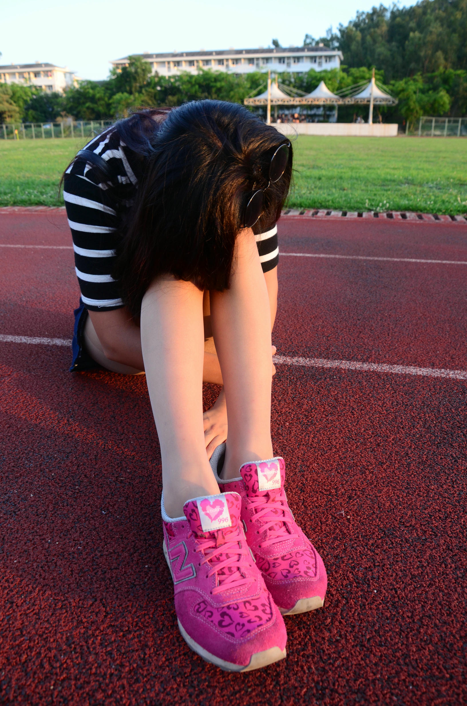 [战前女神] 恋足美腿棉袜女神级摄影套图 006 [101P-201MB]_第1集