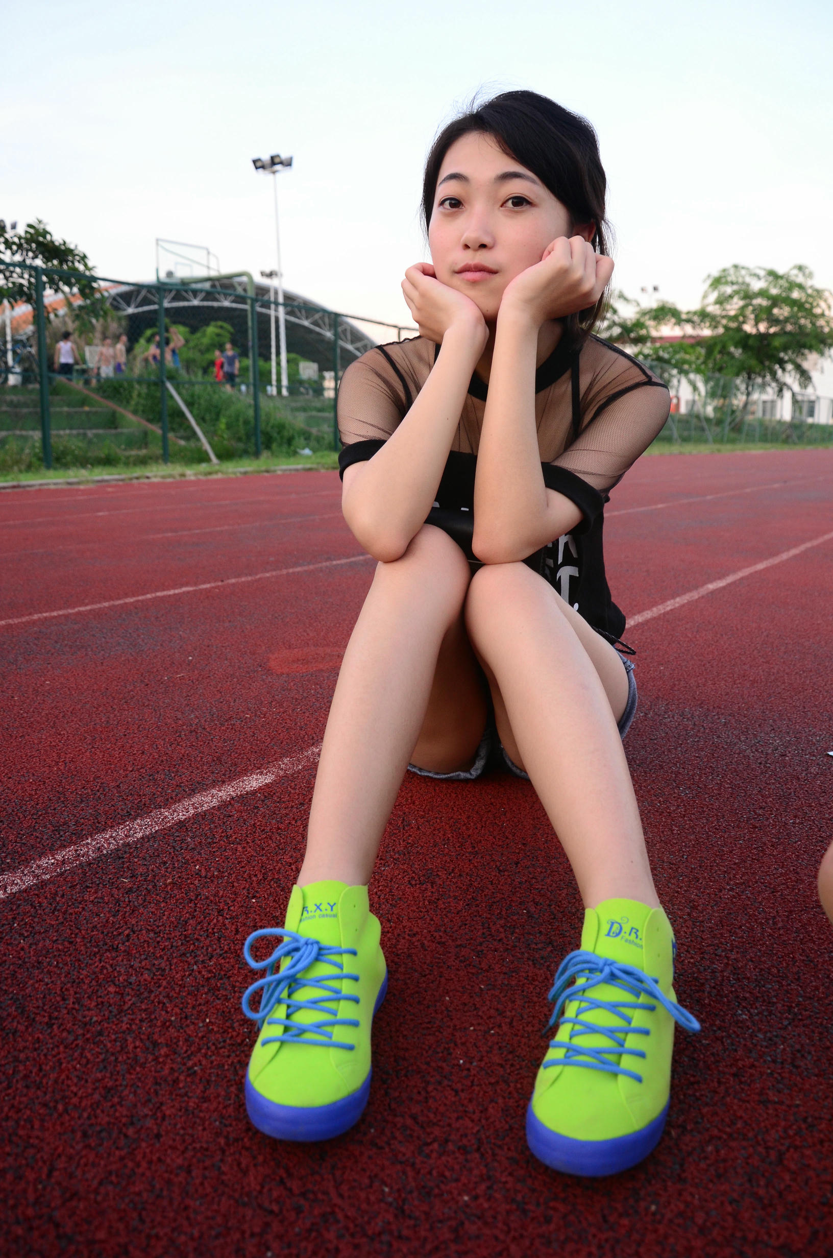 [战前女神] 恋足美腿棉袜女神级摄影套图 006 [101P-201MB]_第3集