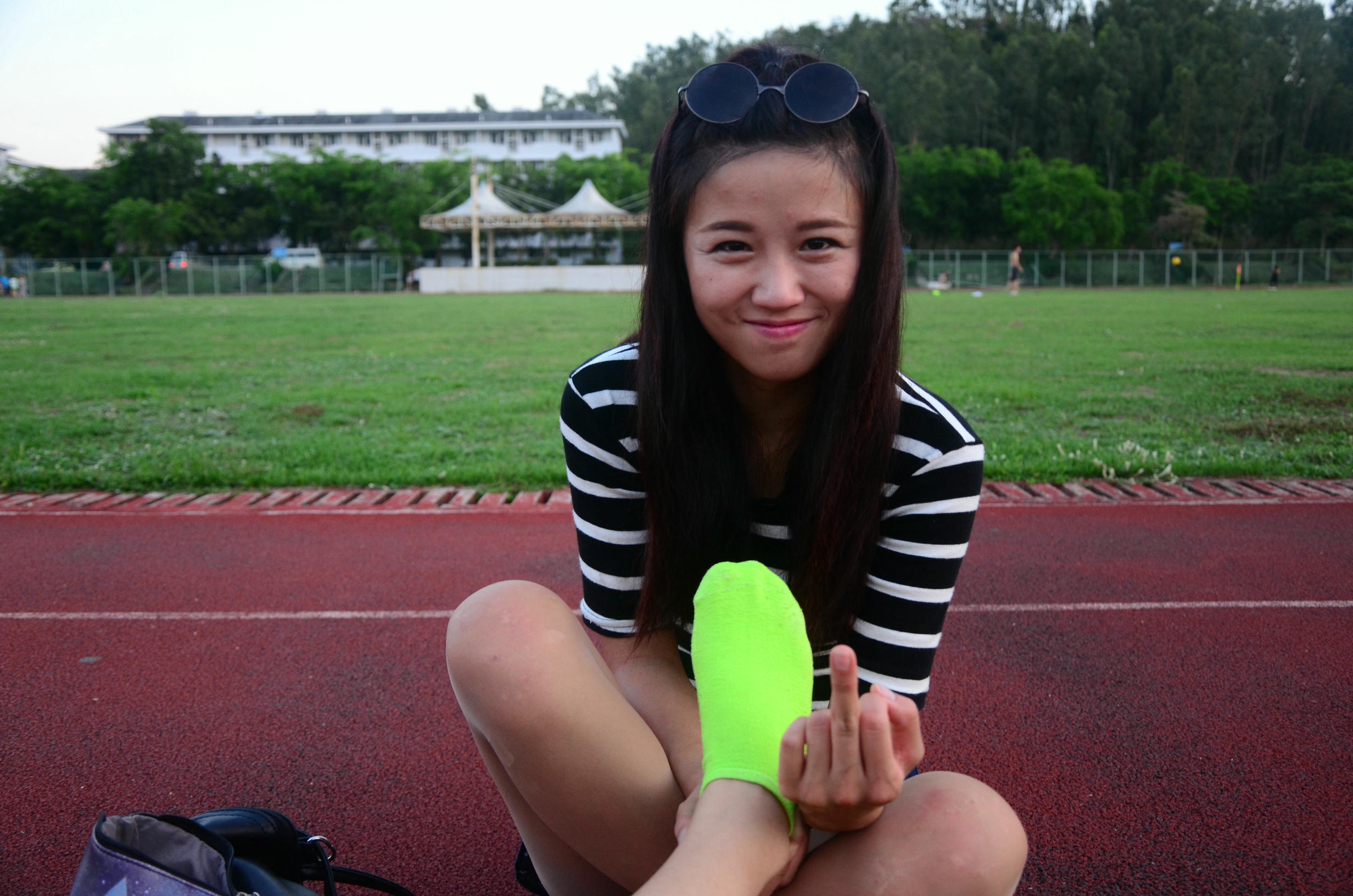 [战前女神] 恋足美腿棉袜女神级摄影套图 006 [101P-201MB]_第4集