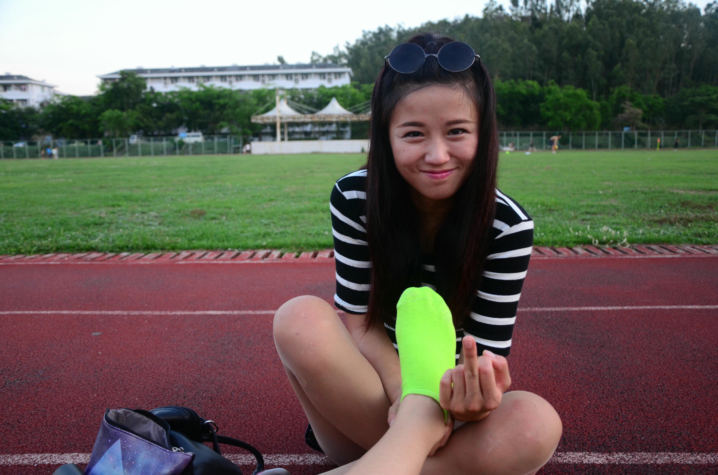 [战前女神] 恋足美腿棉袜女神级摄影套图 006 [101P-201MB]_第4集