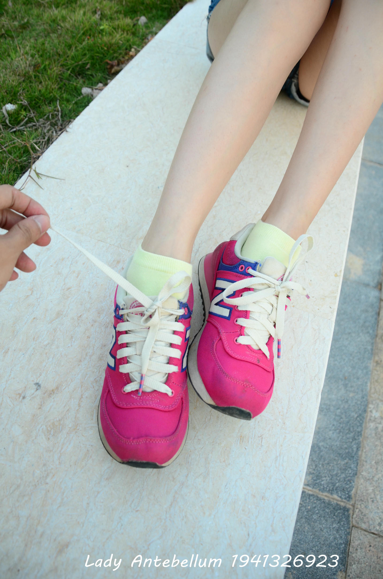 [战前女神] 恋足美腿棉袜女神级摄影套图 060 [101P-155MB]_第1集