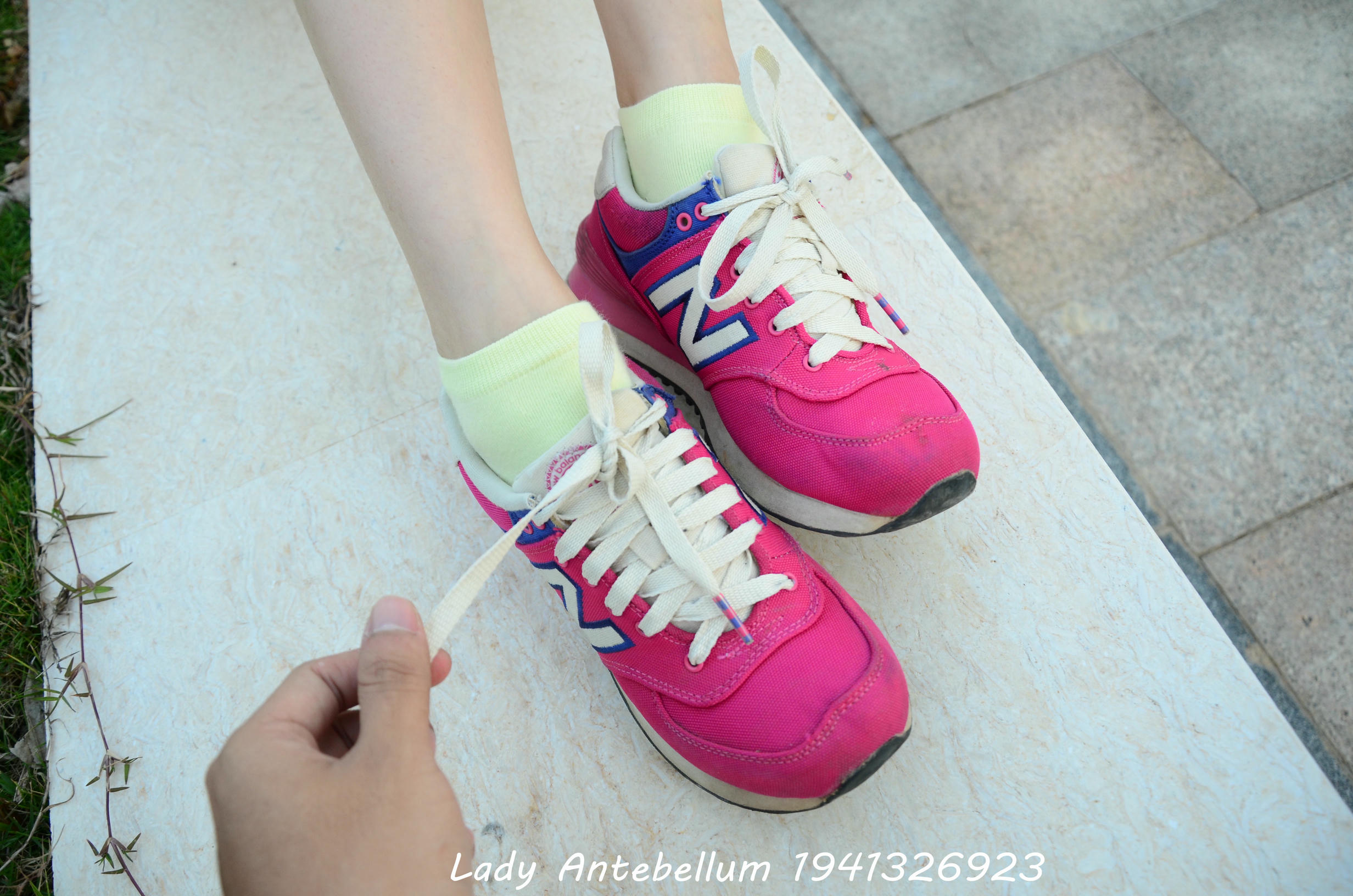 [战前女神] 恋足美腿棉袜女神级摄影套图 060 [101P-155MB]_第1集